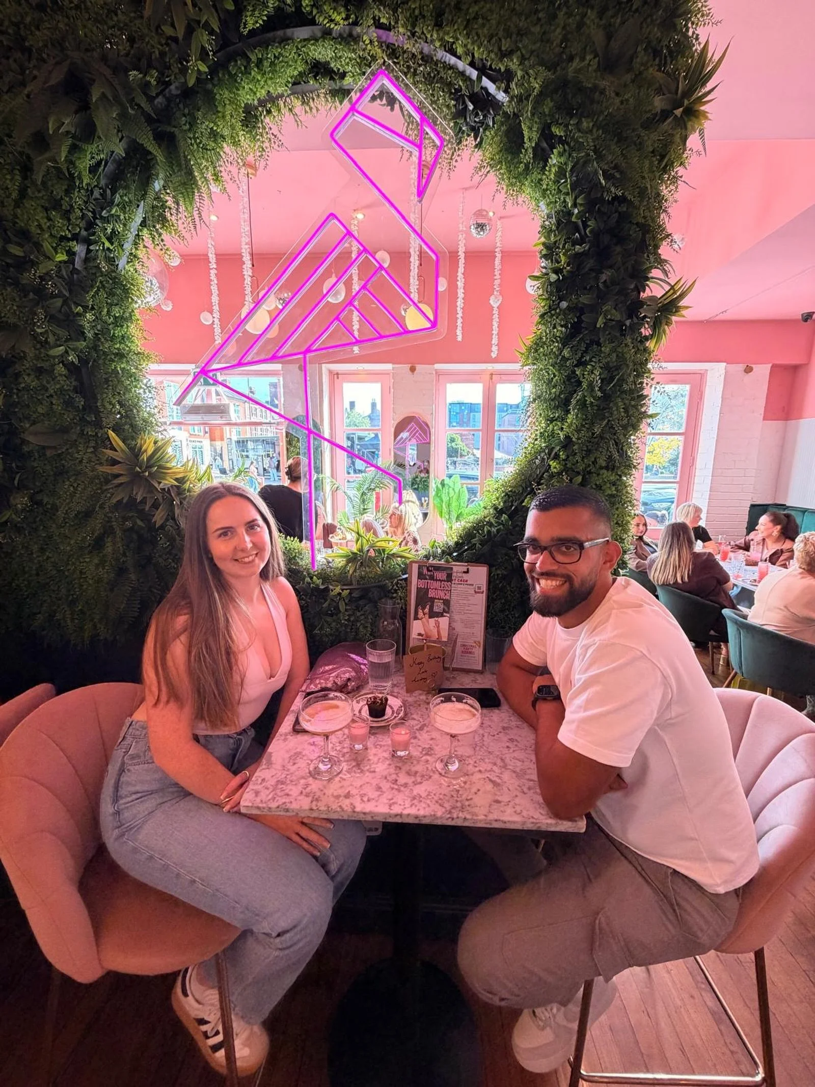 When he nails the birthday suprise ✨ they know where to go 😉 #birthdays #audrey #drinks #leicester