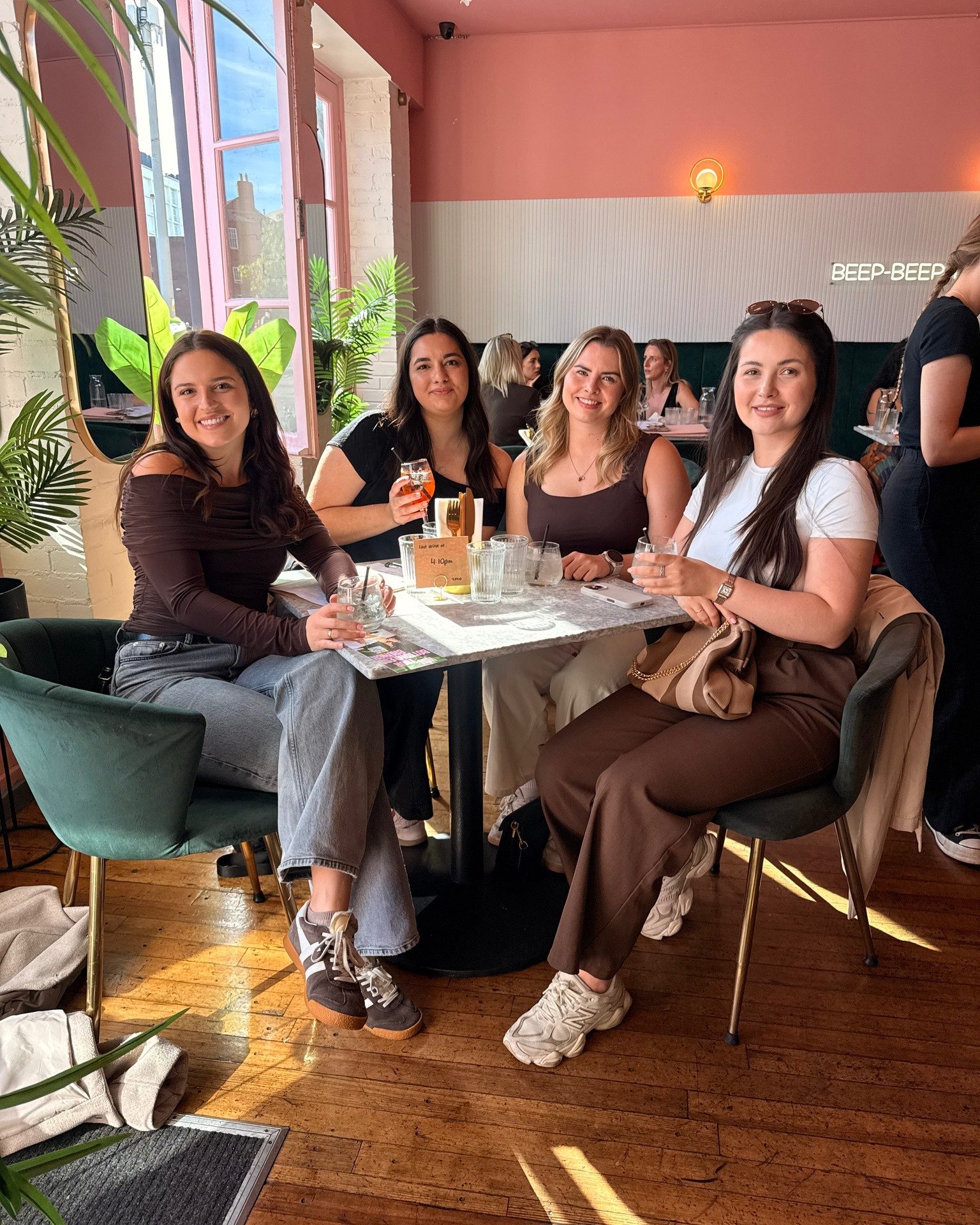 So&hellip; who's overdue a girls' day out? 👀 Tag your brunch besties below and get that date in the diary! 💖 Always the best beauties 

📍 Audrey Bar, Leicester
💌 DM us to book your table!

#AudreyBar #BottomlessBrunchLeicester #GirlsDayOut #Leice