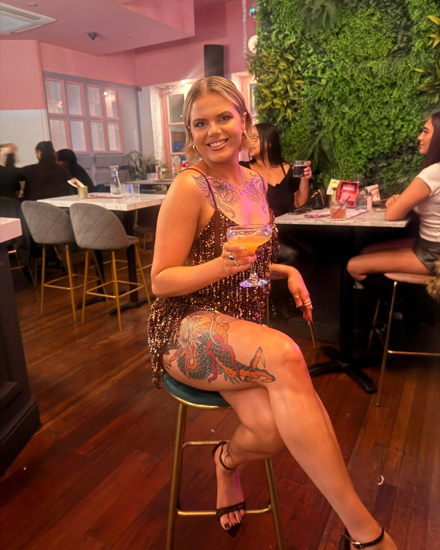 STUNNING 😍 Ashleigh came for birthday cocktails with the crew 😍 #cocktails #leicester #Audrey #bottomlessbrunch #prosecco #birthdays