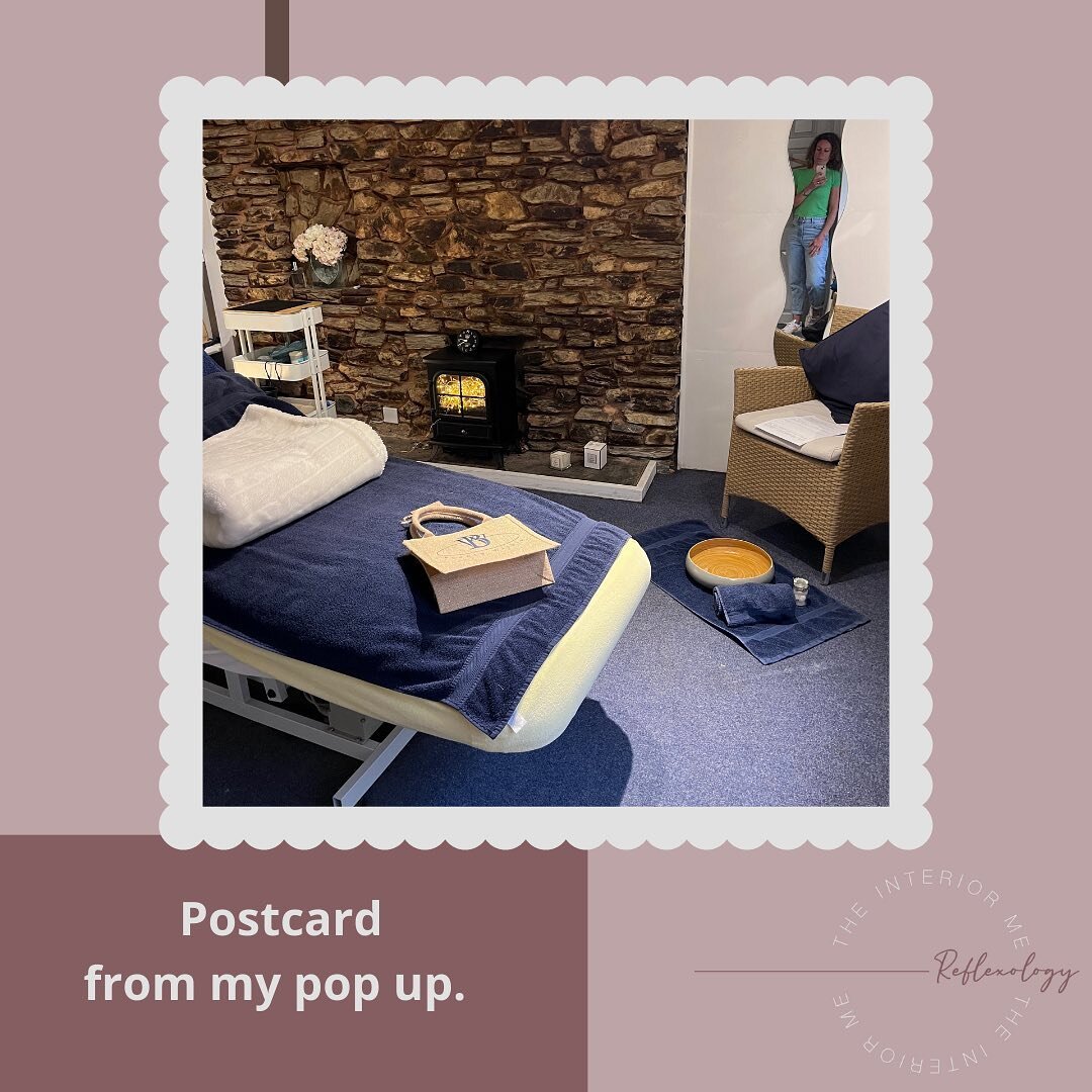 I&rsquo;m back from my seaside pop up! Treating new clients plus the ones that have been waiting patiently for their next recharge in this cozy room in @beautywithinsidmouth . DM me or Phillipa to be put on the list for the next one in the summer. #r