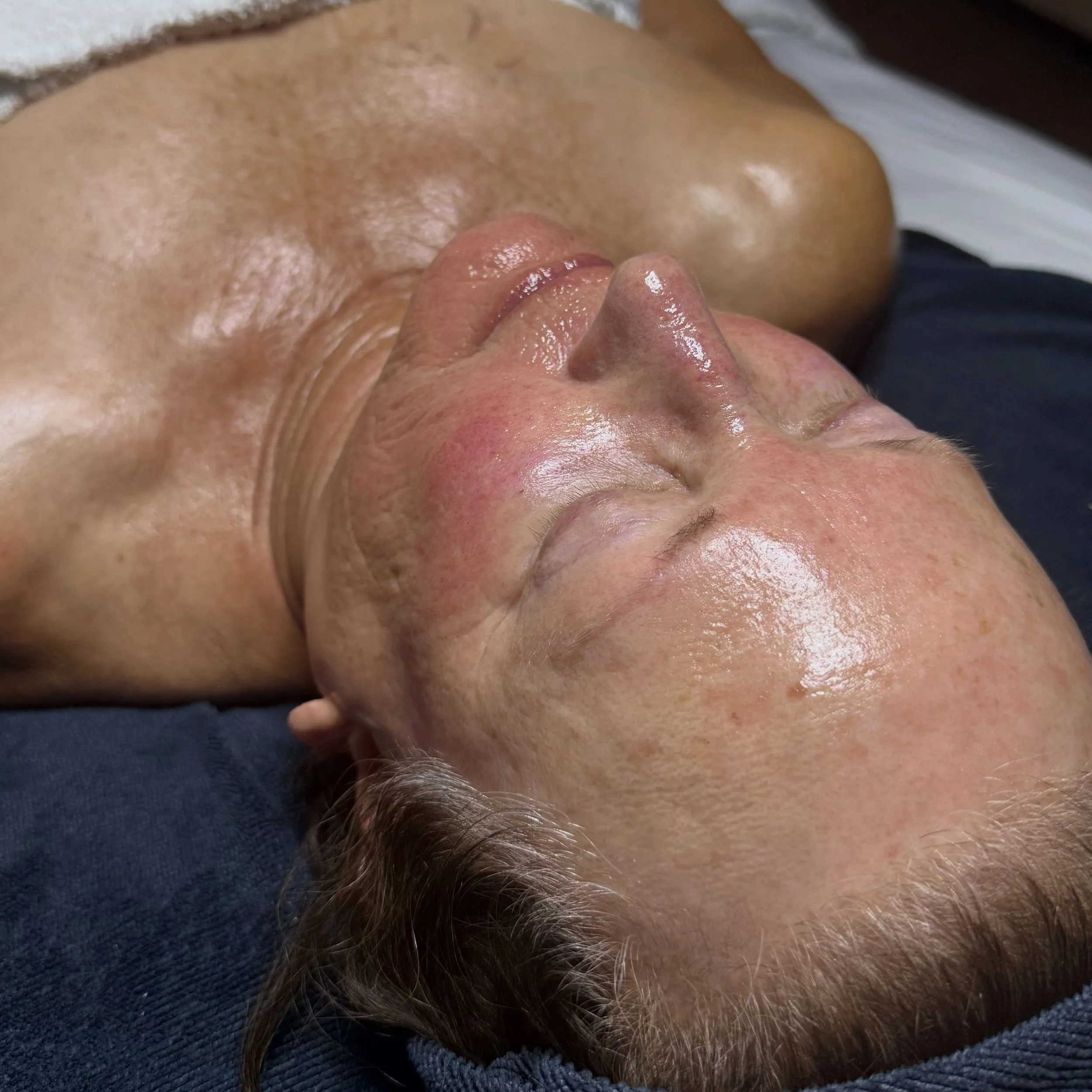 ✨ THE GLOW SPEAKS FOR ITSELF! ✨

Healthy, hydrated, radiant skin will always be IN! 🤎
At True Skin Spa, we&rsquo;re all about giving your skin the love it deserves. From deep hydration to that beautiful post-facial glow, there&rsquo;s nothing quite 