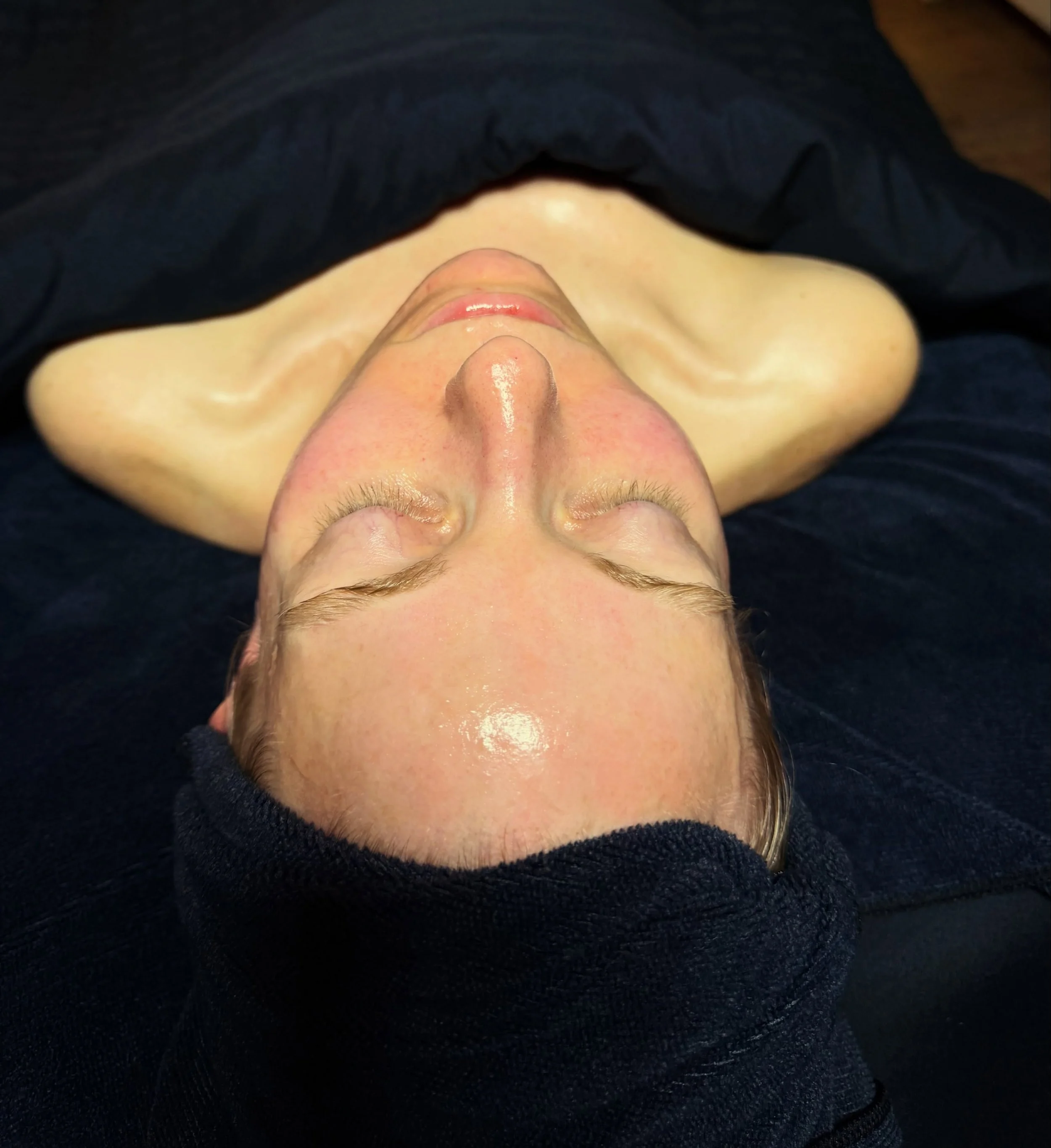 ✨ KOREAN FACIAL MAGIC ✨ customized 

The glow speaks for itself! 🤎

This is what we love about Korean skincare treatments&mdash;beautifully hydrated, radiant, healthy-looking skin.

No filter needed, just that post-facial GLOW. ✨Service completed by