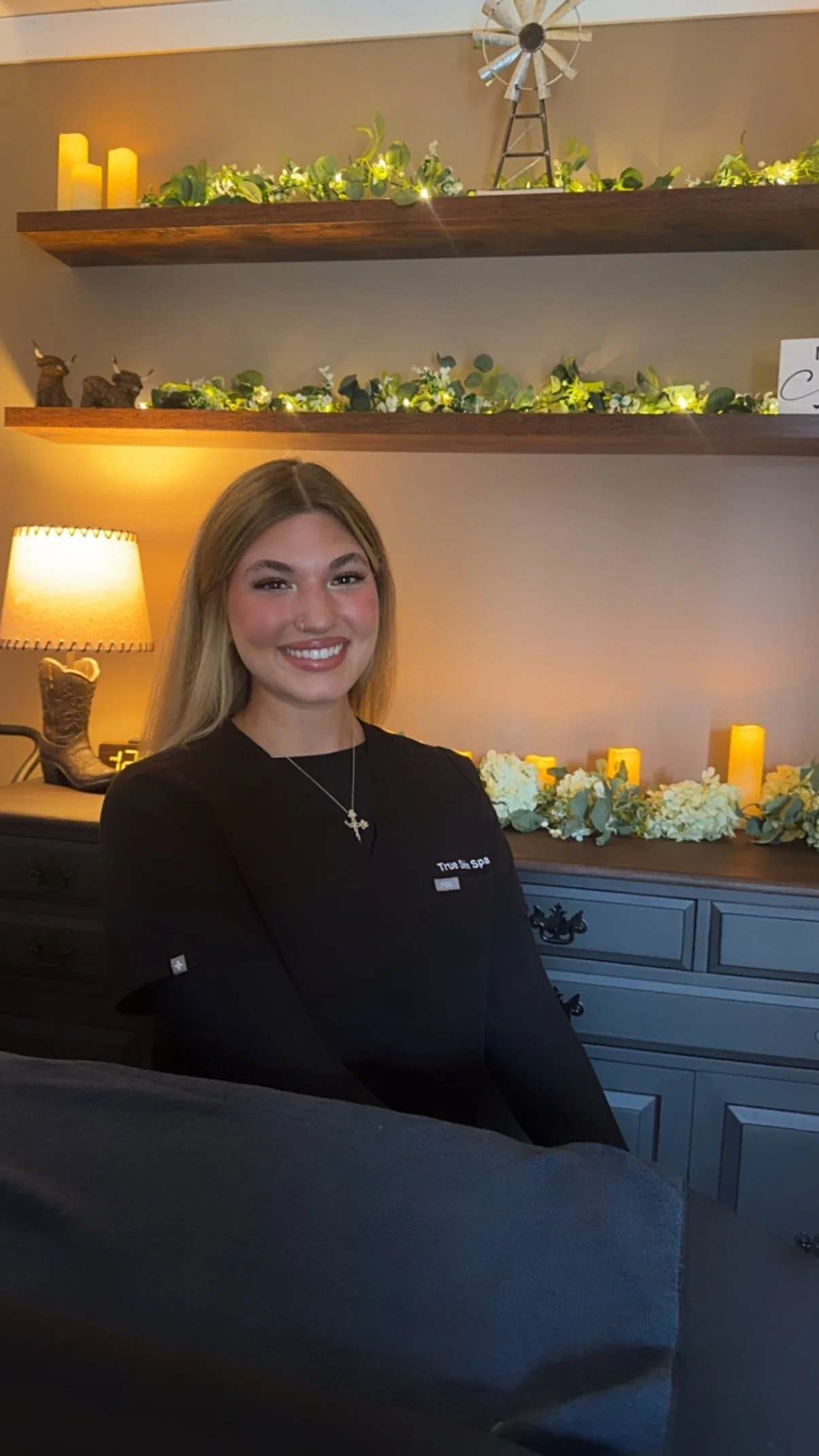 about gabby - eyelash extension artist in omaha