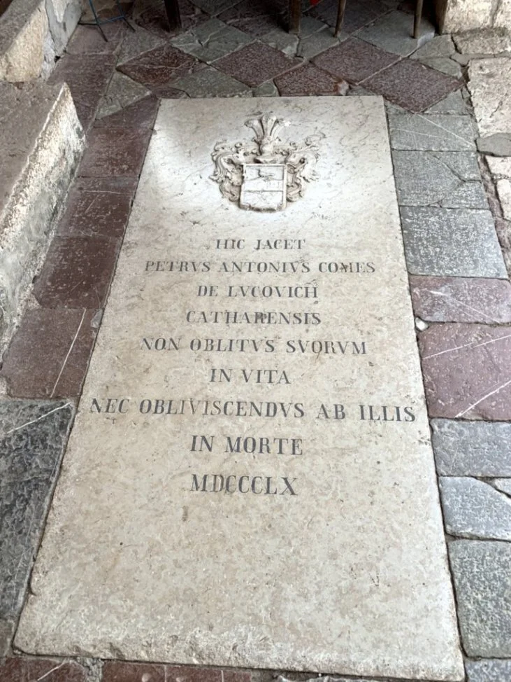 Grave inside the Church of Our Lady of Remedy