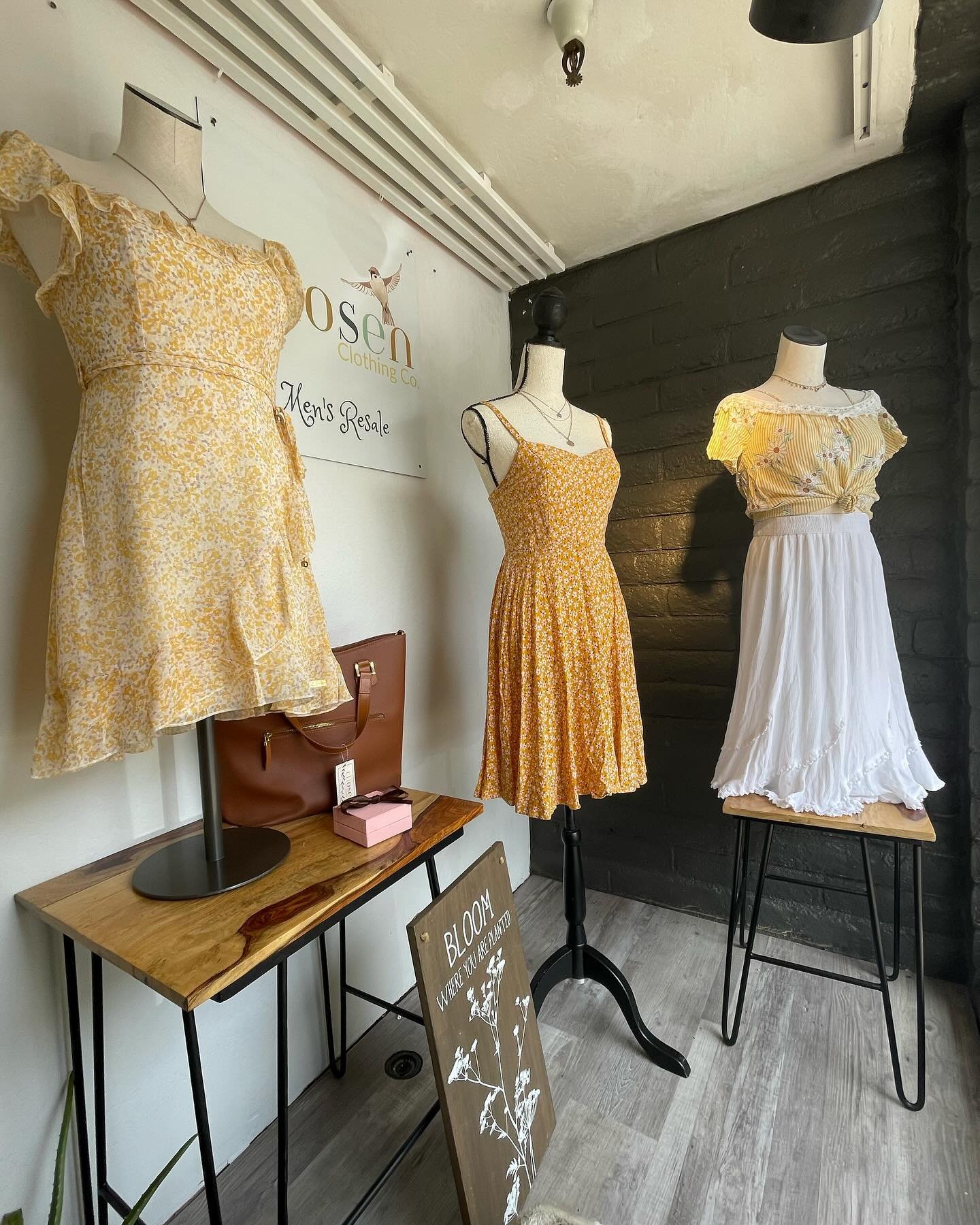 Adorable new summer Dresses!

#smallbusiness #consignment #clothing