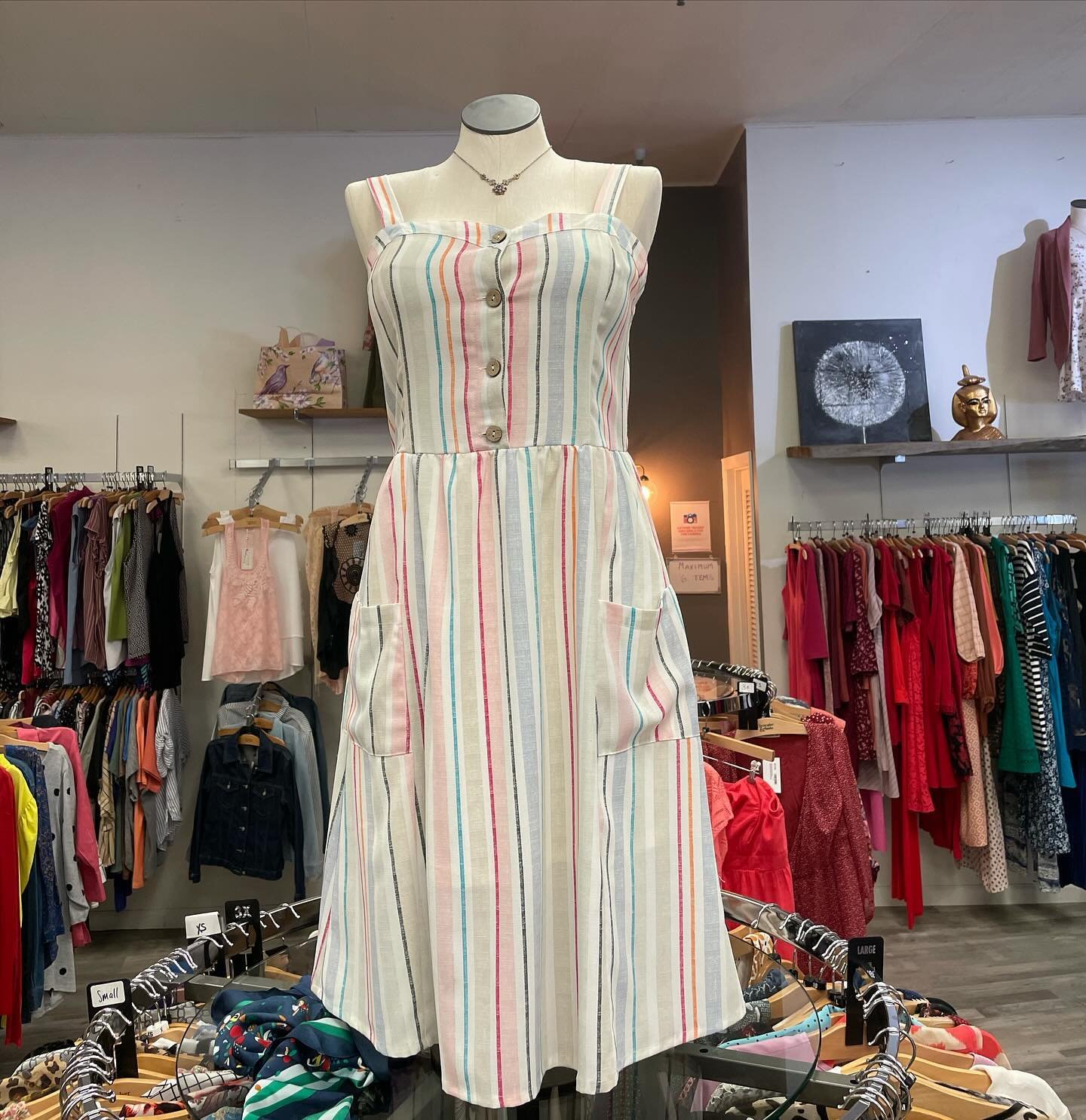 One of the many summer dresses we have in!

#consignment #clothing #smallbusiness