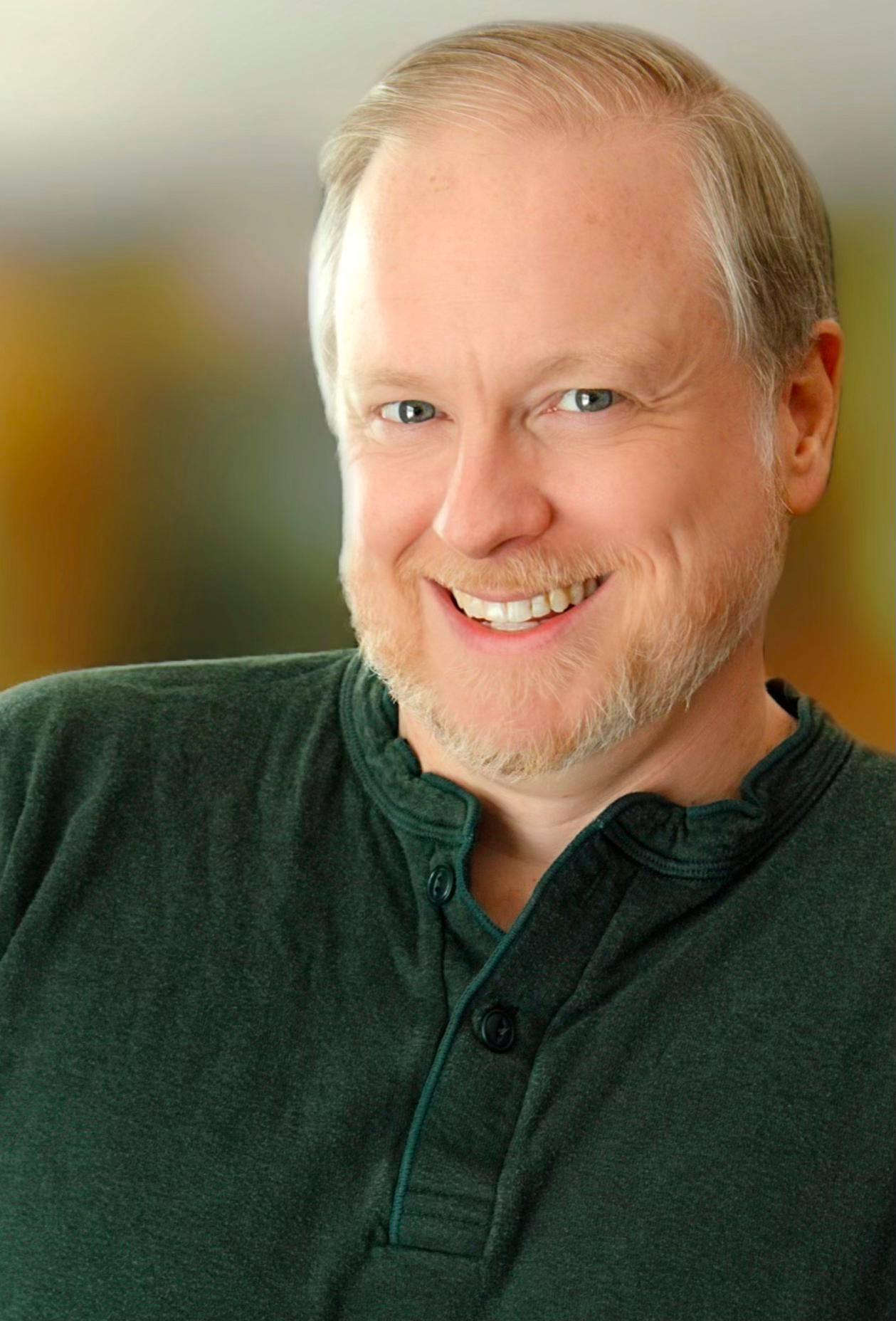 KevinLowney_Headshot-2.png