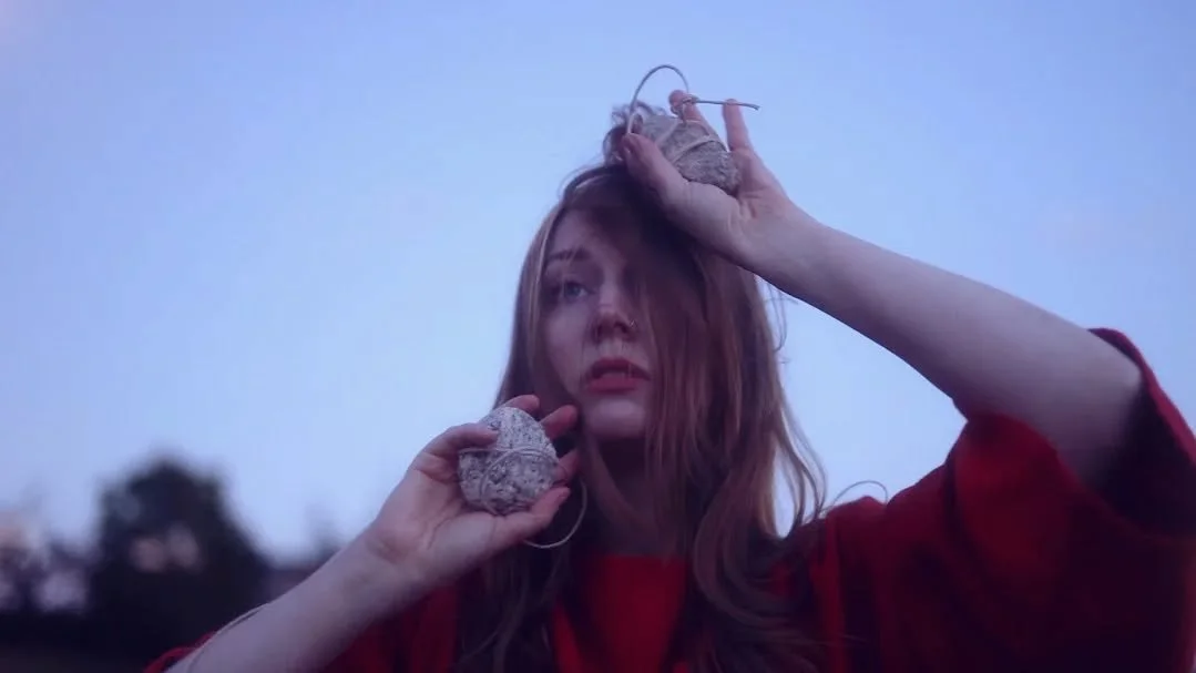 stills from heartspeak 
filmed by @rec.wamhapi 🤍

thank you for watching and listening. 🤍🤍🤍

~

#ambientpop #slowmusic