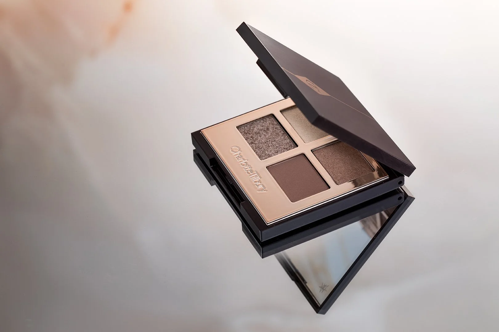 CHARLOTTE TILBURY_1912232137.jpg