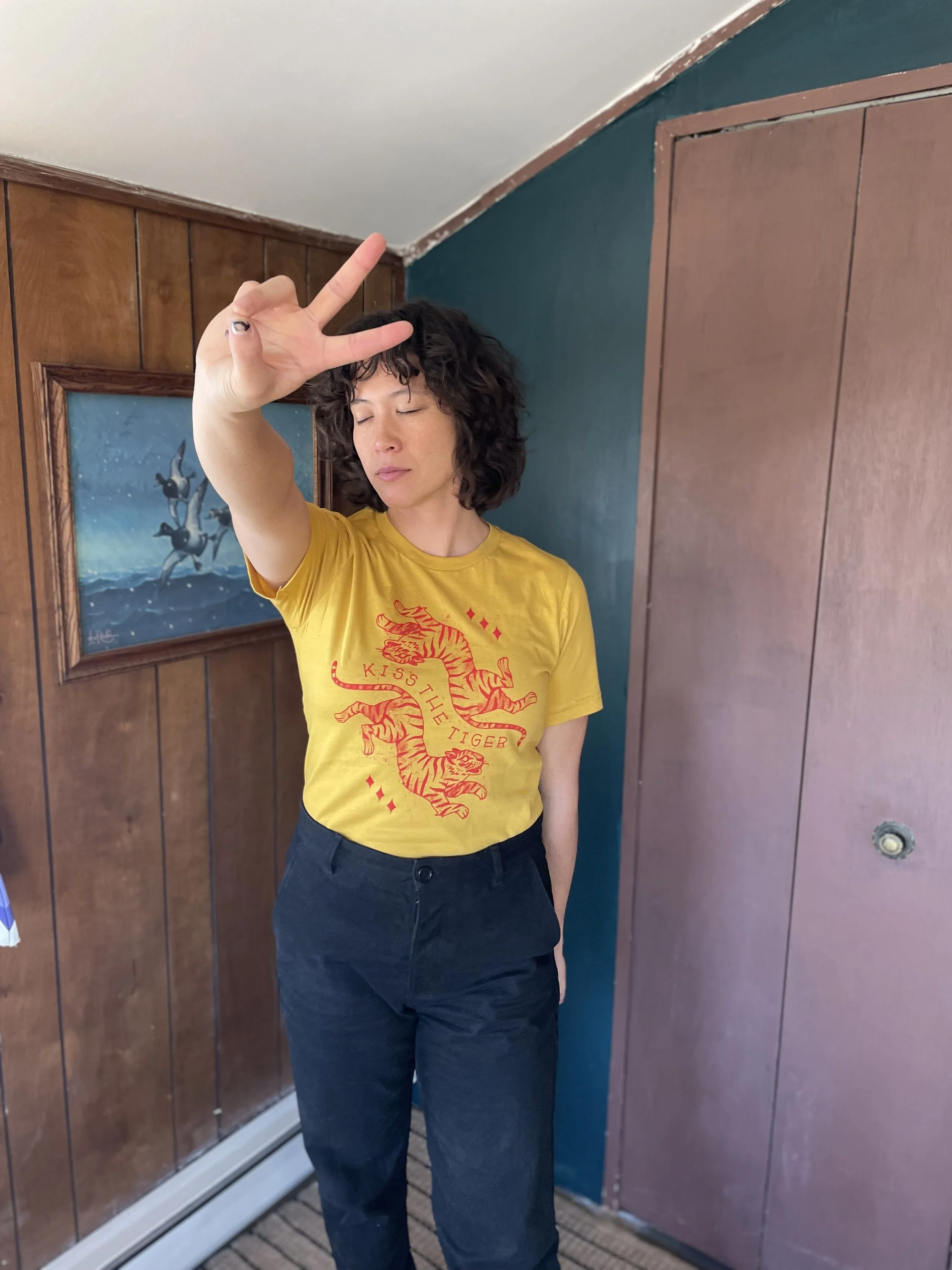 tiger_gold_shirt.jpg