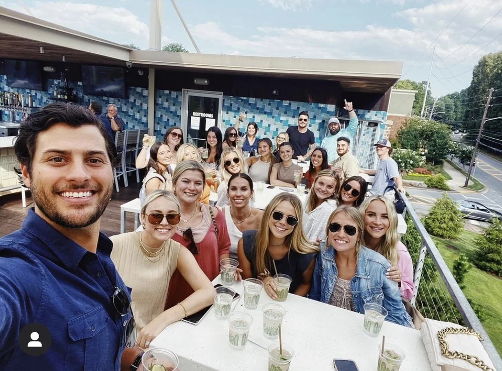 Join the Team! Now hiring Associate Recruiters in Atlanta and Austin. — ISG