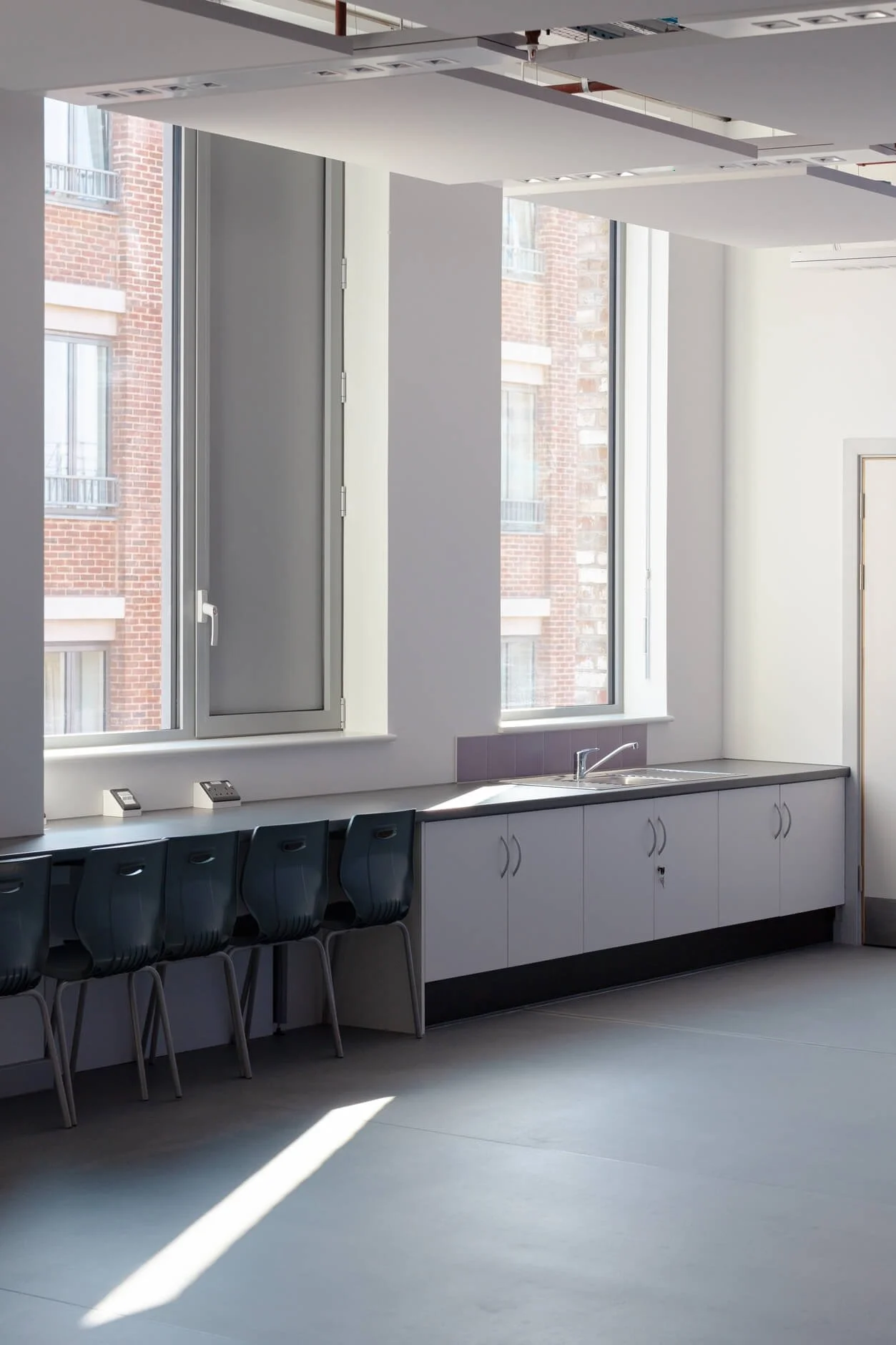 Perkins-&-Will-School-360-London-Photograph-013.jpg