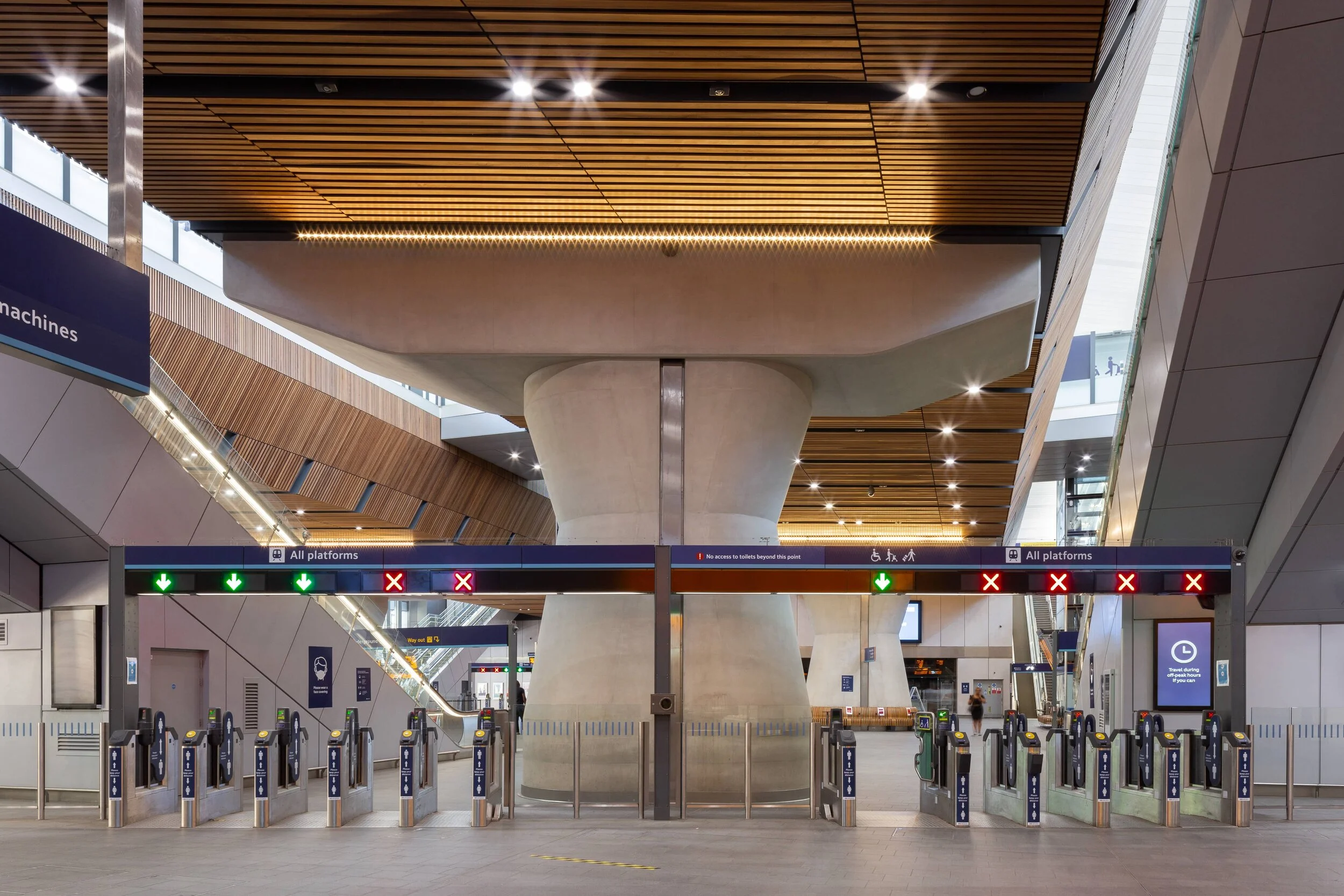 London Bridge Station. Architect: Grimshaw         Client: Network Rail          Struct. Eng: WSP/ Arcadis   Contractor: Costain, Balfour Beatty, Siemens