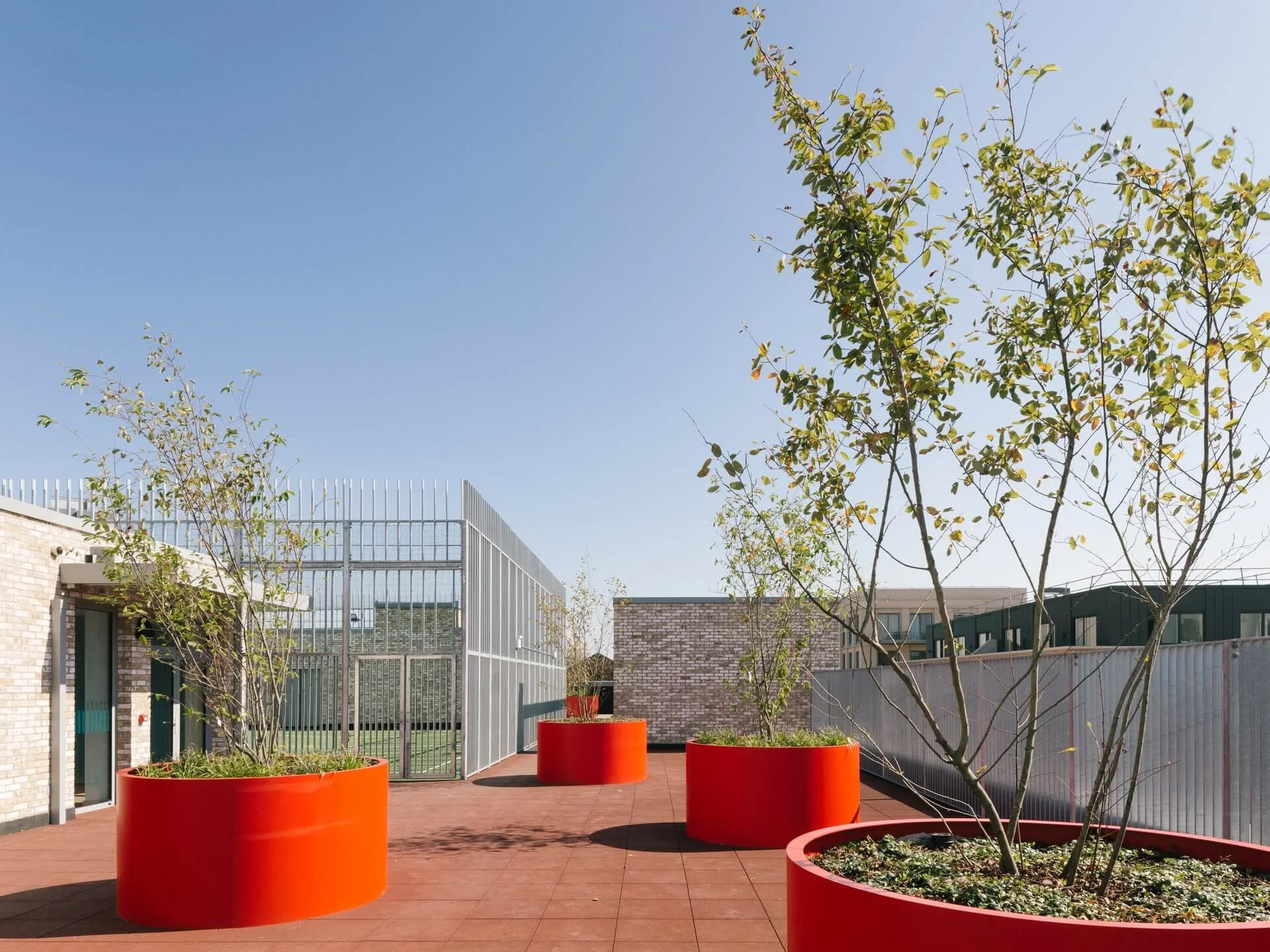Perkins-&-Will-School-360-Roof-London-Photograph-004.jpg