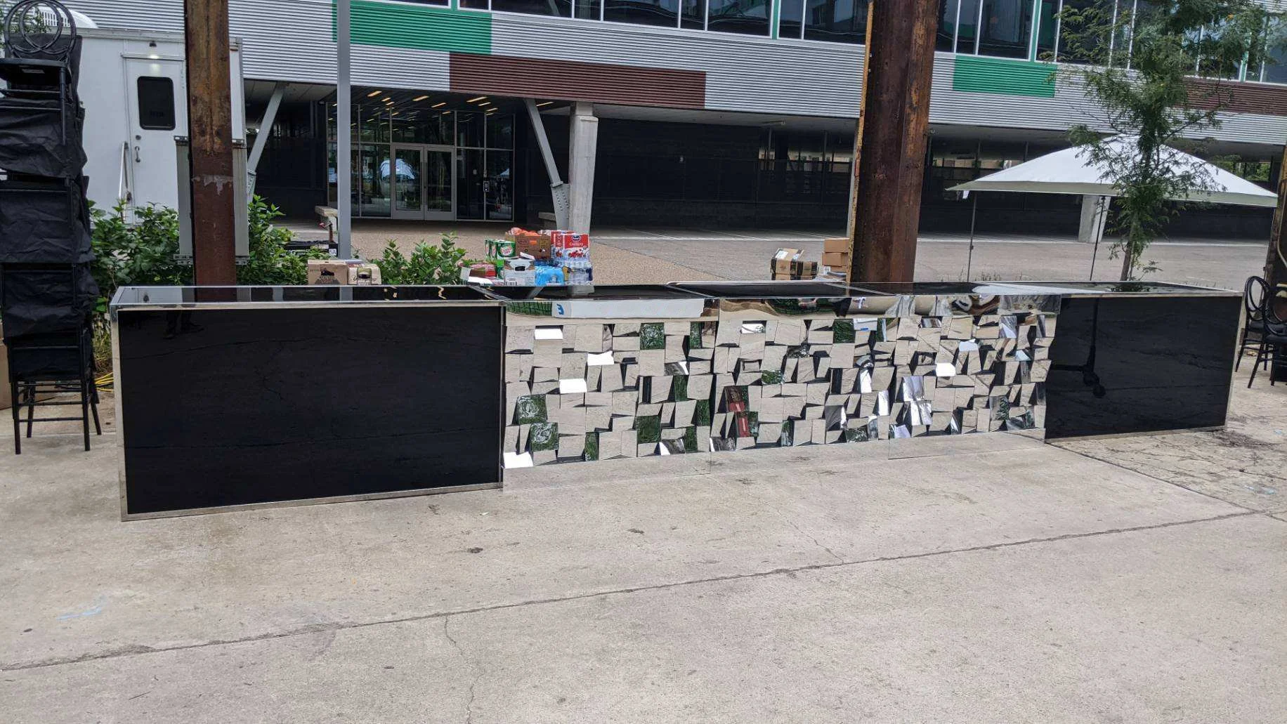 mirrorbarfacade.jpg
