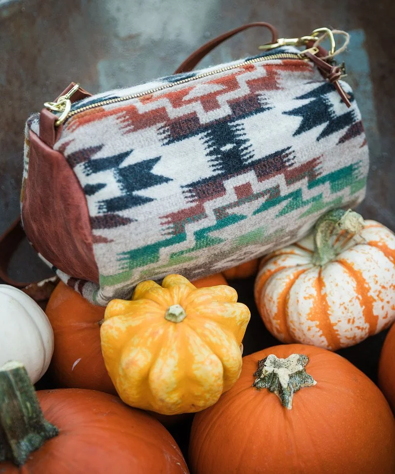 Wool Barrel Crossbody Bag | Mesilla