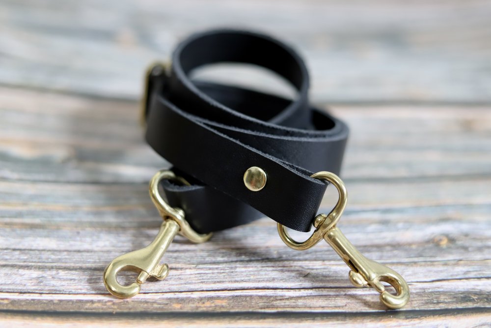 Fixed black leather purse strap made of high quality 5-6 oz