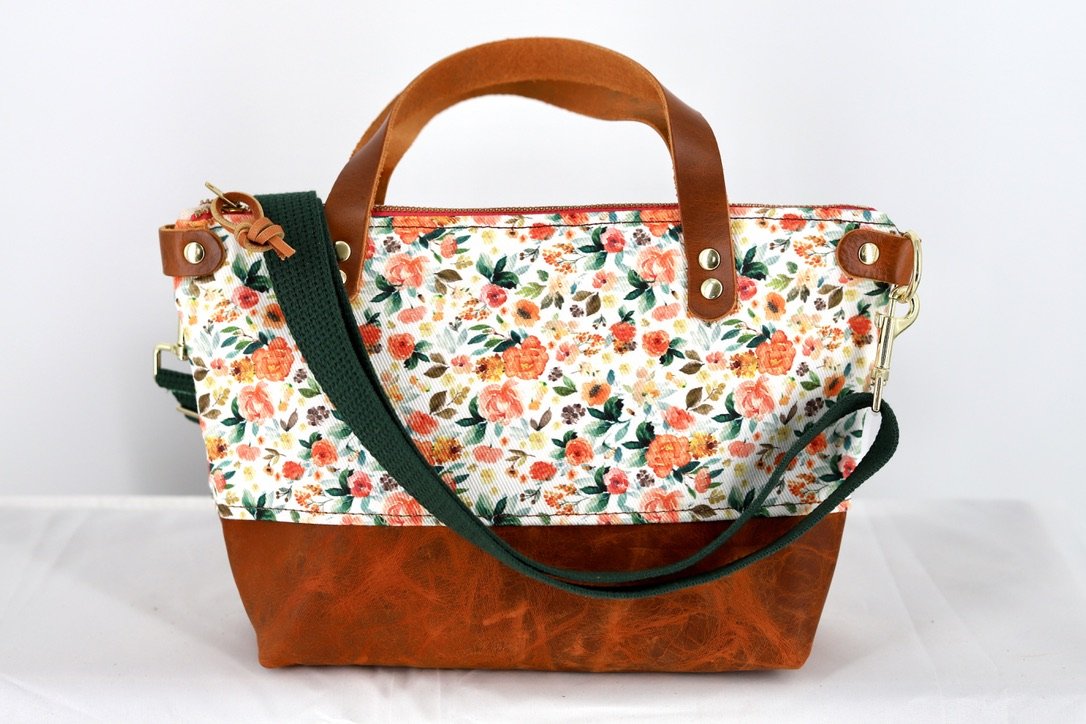 Bitsy Purse in Peach Rose Eco-Friendly Canvas 01