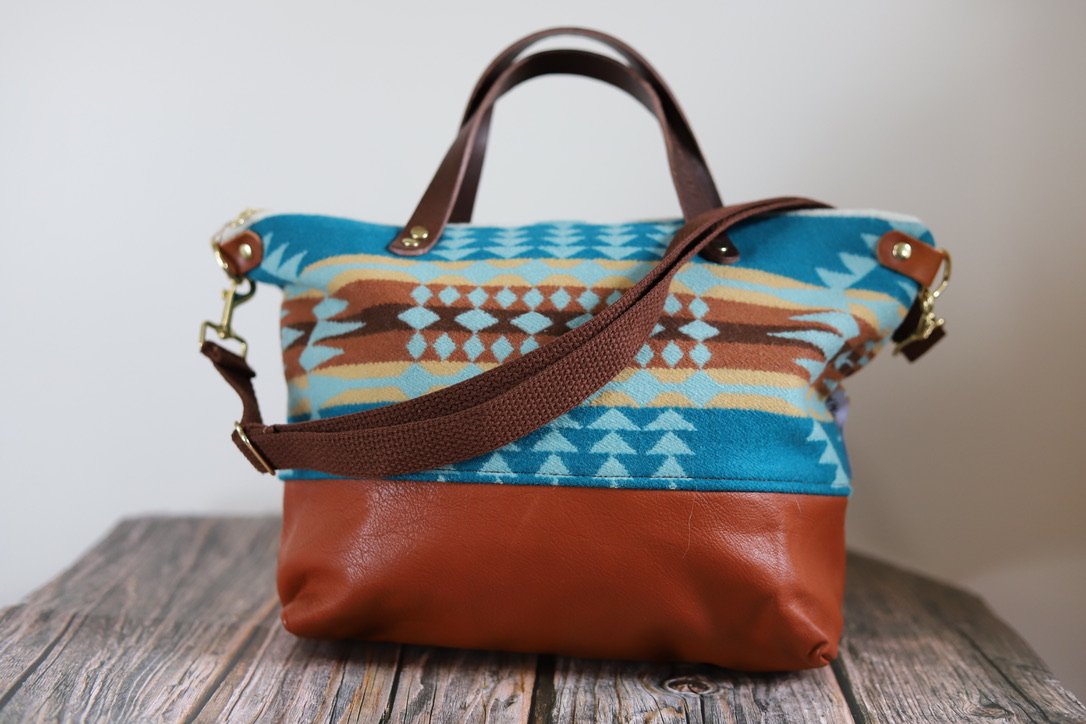 Crossbody Purse in Rancho Arroyo Aqua Pendleton Wool 001