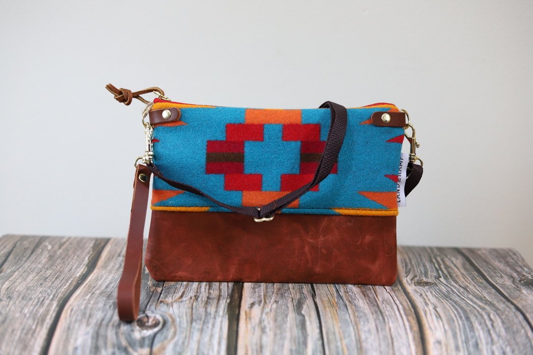 3 in1 Wristlet in Rio Rancho Turquoise Pendleton Wool 002