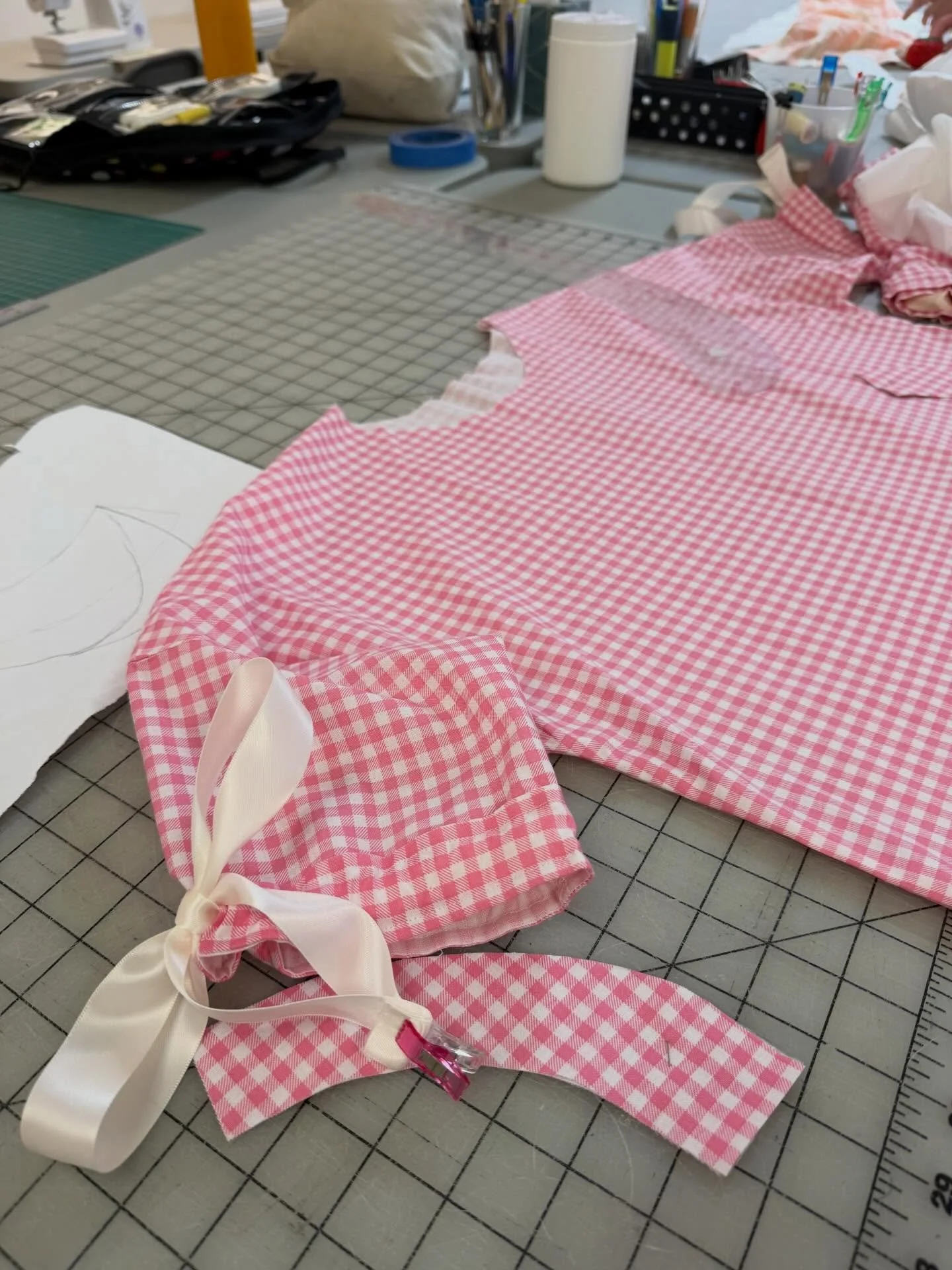 Building skills at @portlandfashioninstitute! Worked on some drawstring pants and decided to add a top from @shopwiksten with some alterations like drawstring sleeves and a cute little collar. Made some sewing friends and decided to keep going. Serge
