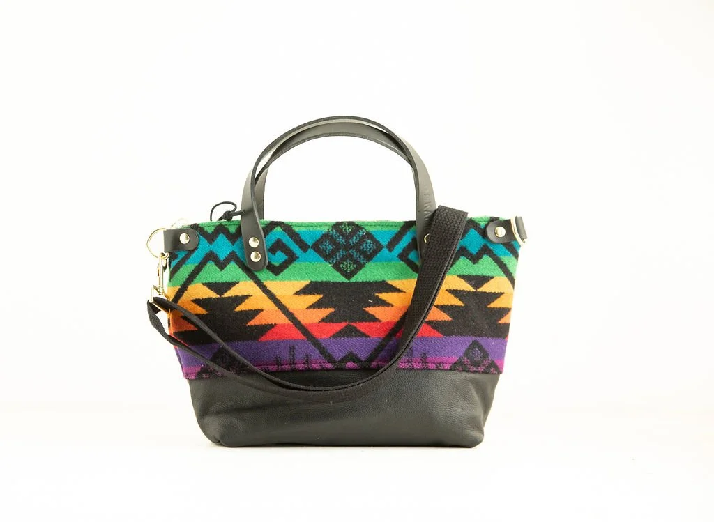 3 in1 Wristlet in Coyote Butte Bright Wool