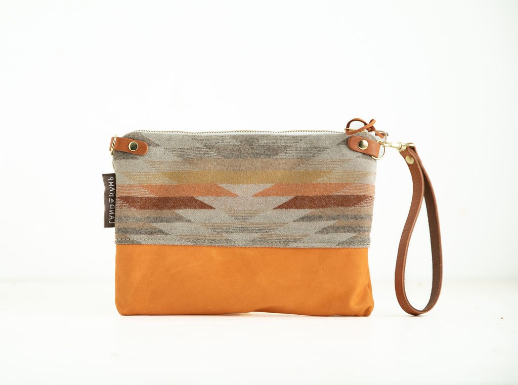 3 in1 Wristlet in Summerland Wool