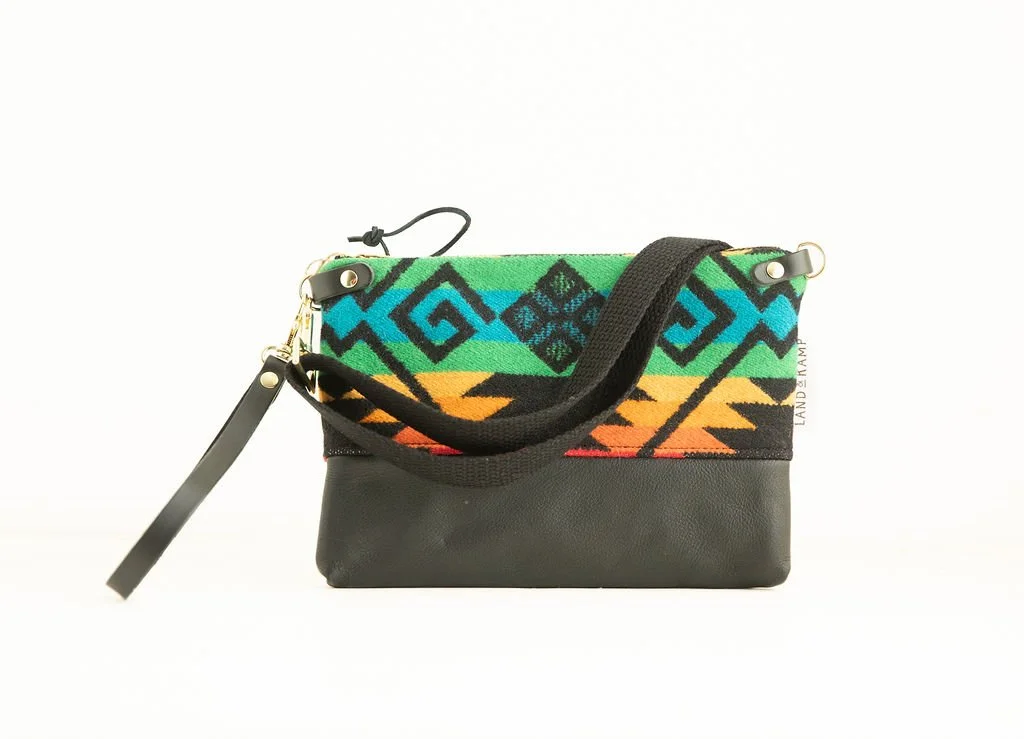3 in1 Wristlet in Coyote Butte Bright Wool