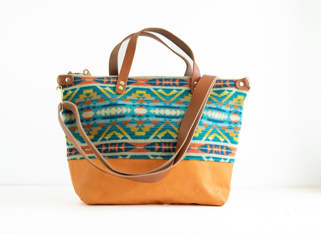 Crossbody Purse in Turquoise Alto Mesa Wool