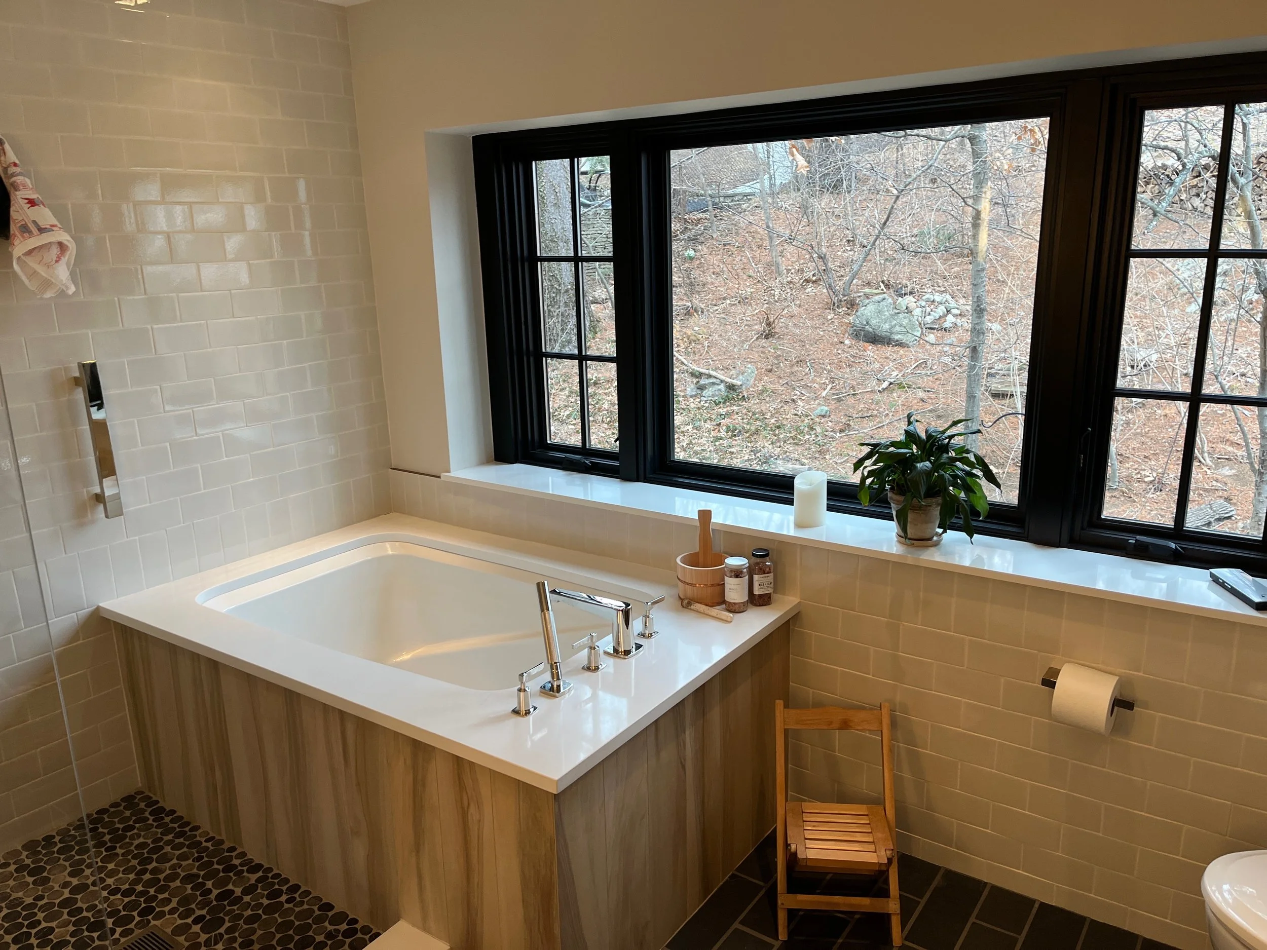 Japanese-Style Main Bathroom