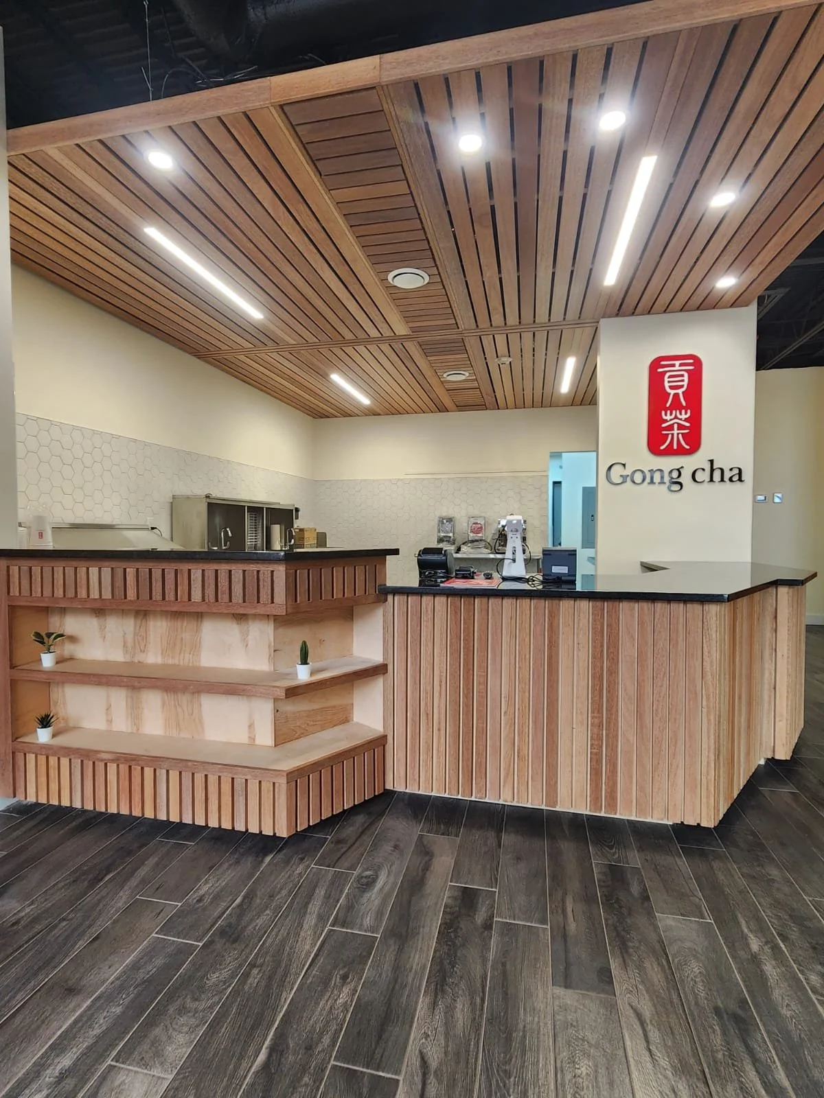 Gong Cha Davis Square — IANNELLI CUSTOM CONTRACTING