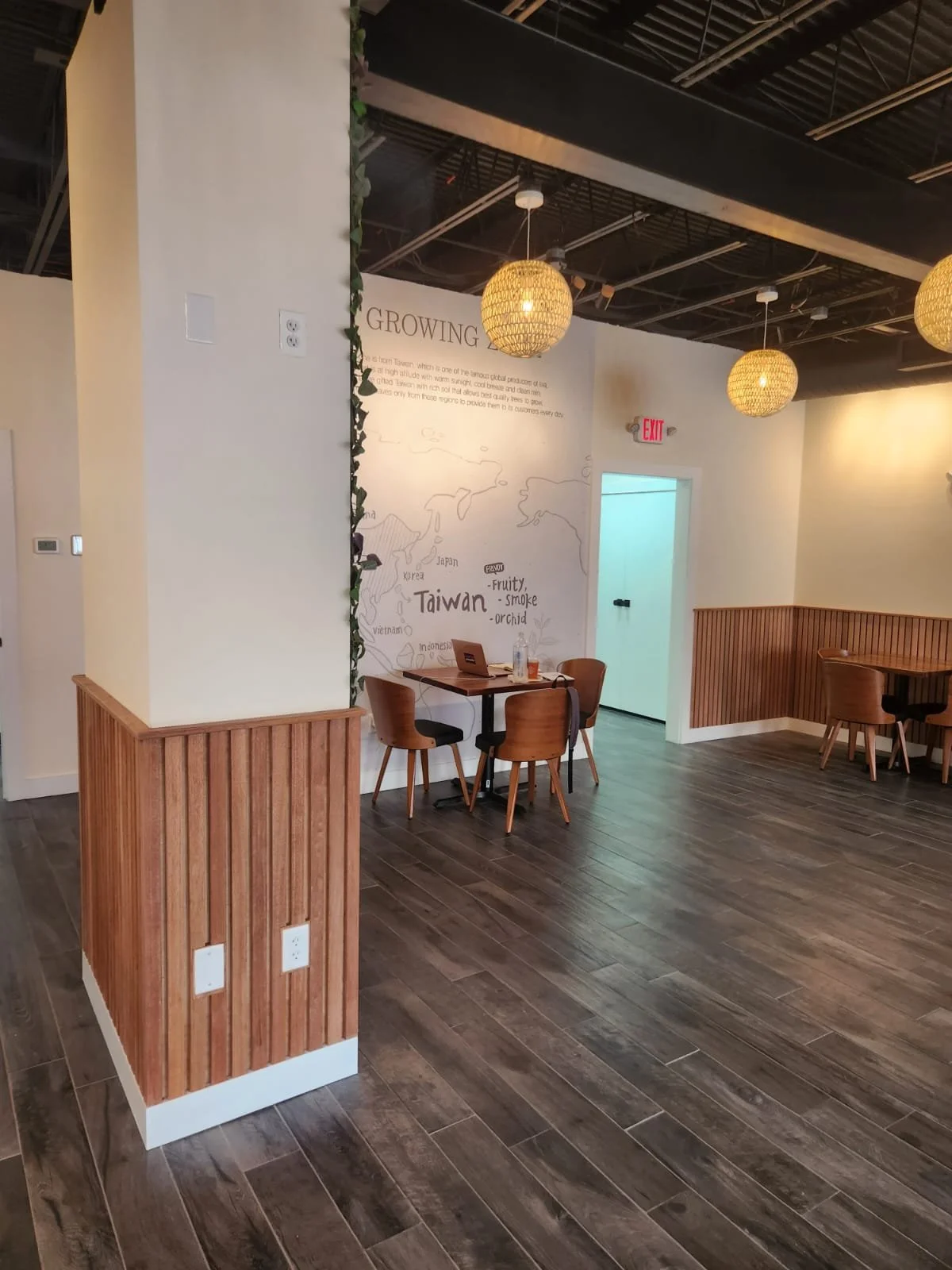 Gong Cha Davis Square — IANNELLI CUSTOM CONTRACTING