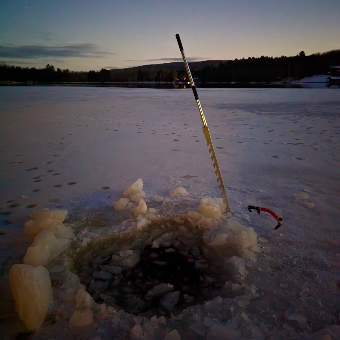 .
Kicking off Ice Camp 2024 with the ceremonial sawing of the lake ice 🪚🧊🥶😂

2 awesome days ahead of us&hellip; love winter !!!

📸: @clare_colleen