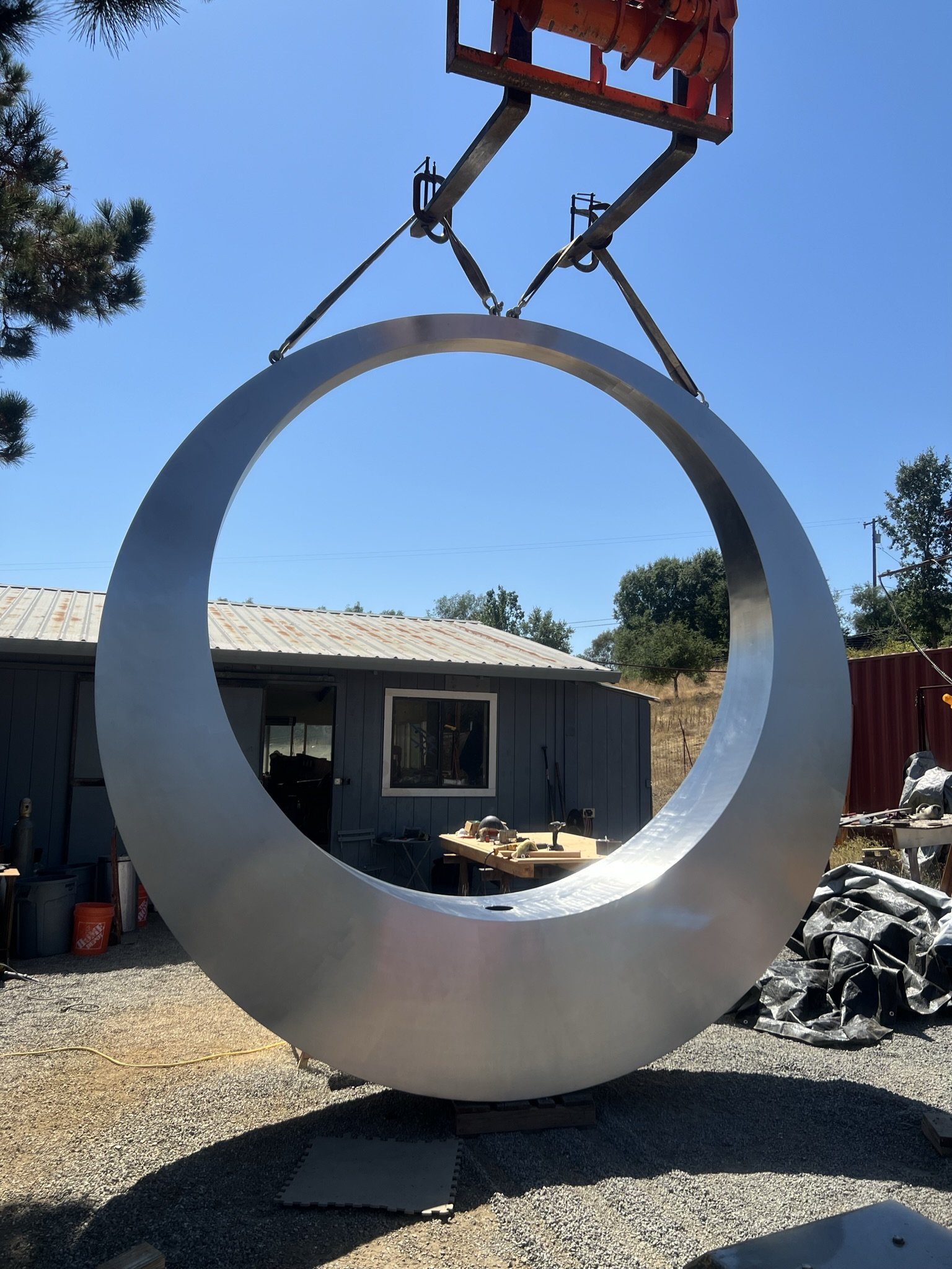 Circle of Life
Artist: Gordon Huether | Fabrication & Installation: Blue Barn Arts
Medium: Fabricated Stainless Steel, LED, and Acrylic sculpture
Status: Complete and installed
Overall Dimensions (H × W × D): 208 x 144 x 30
Circles is a monumental pu