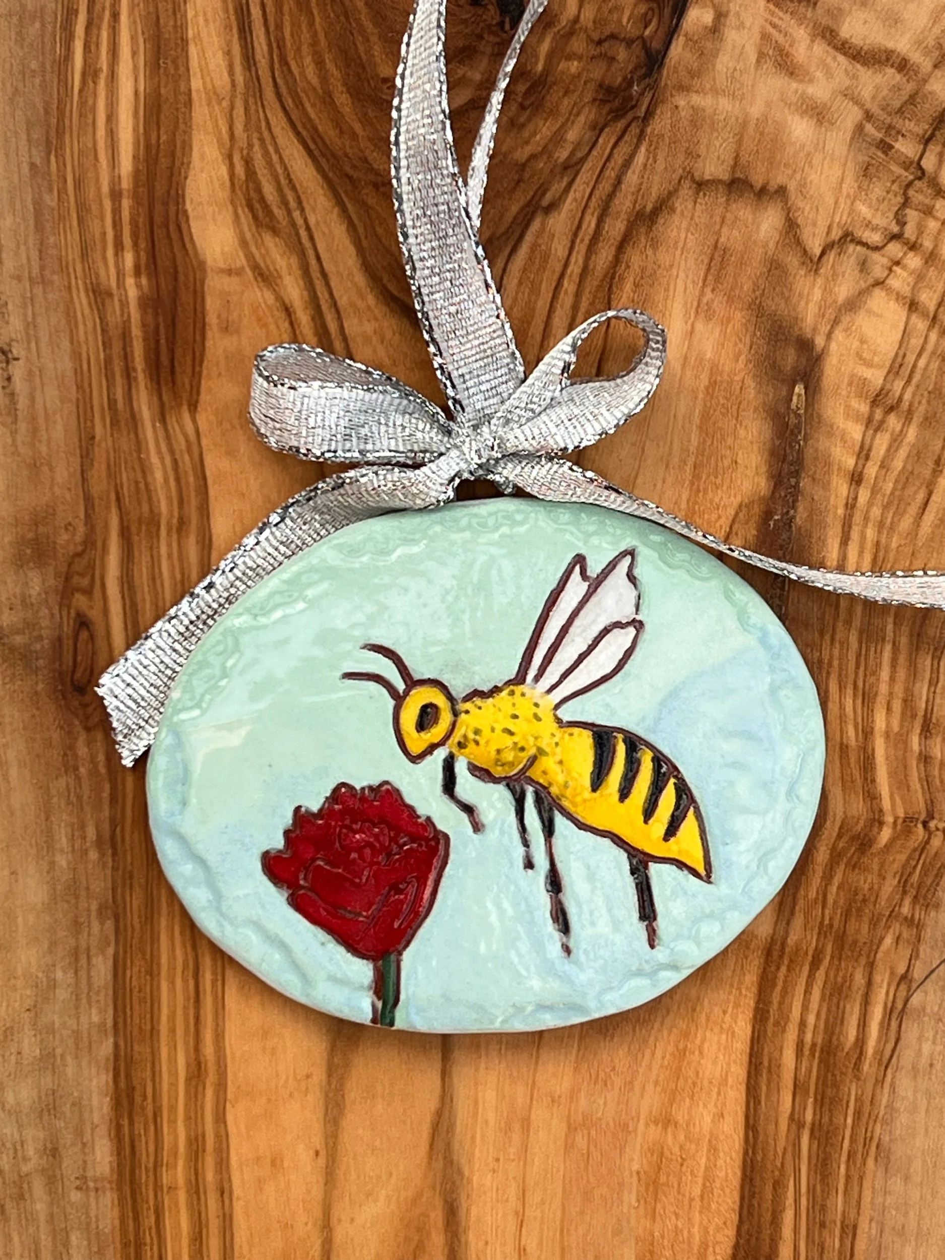 Bee and Rose Small Wall tile