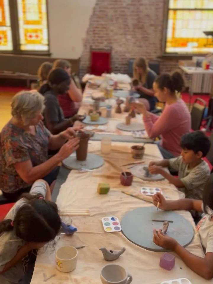 I spent all Wednesday afternoons in June at the @thechurcharthouse teaching clay classes. 

We went over all types of handbuilding techniques including coil, pinch and slabs. We made plates, bowls, mugs and centerpieces for the tables including candl