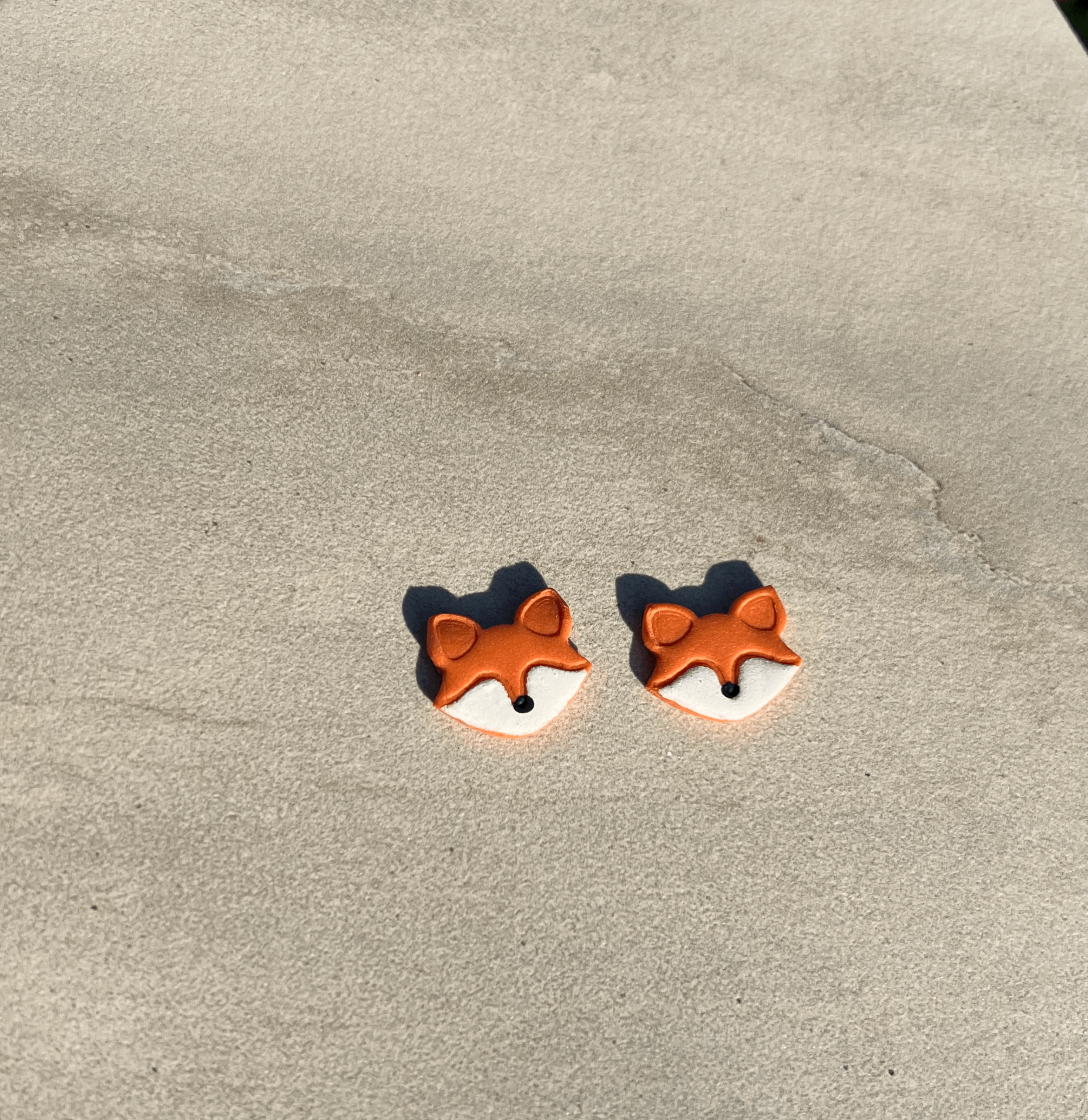 Fox Studs