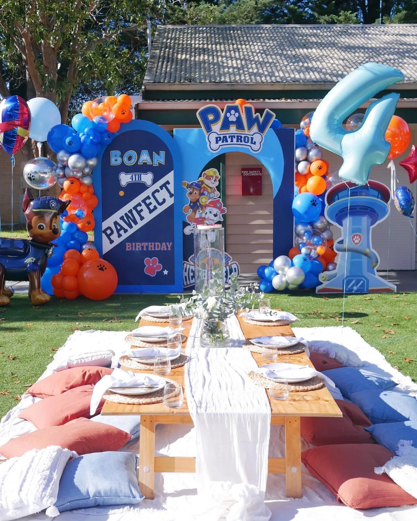 Boan 4th Birthday party

😘Planning @thatdayevent 

🏠Venue #kewtrafficschool 

Picnic Table @melbournepicniccollective 

#melbourneparty #melbourneballoons #melbournekidsparty #melbourneballoonstylist #melbournepartyideas #melbournepartyhire #melbou