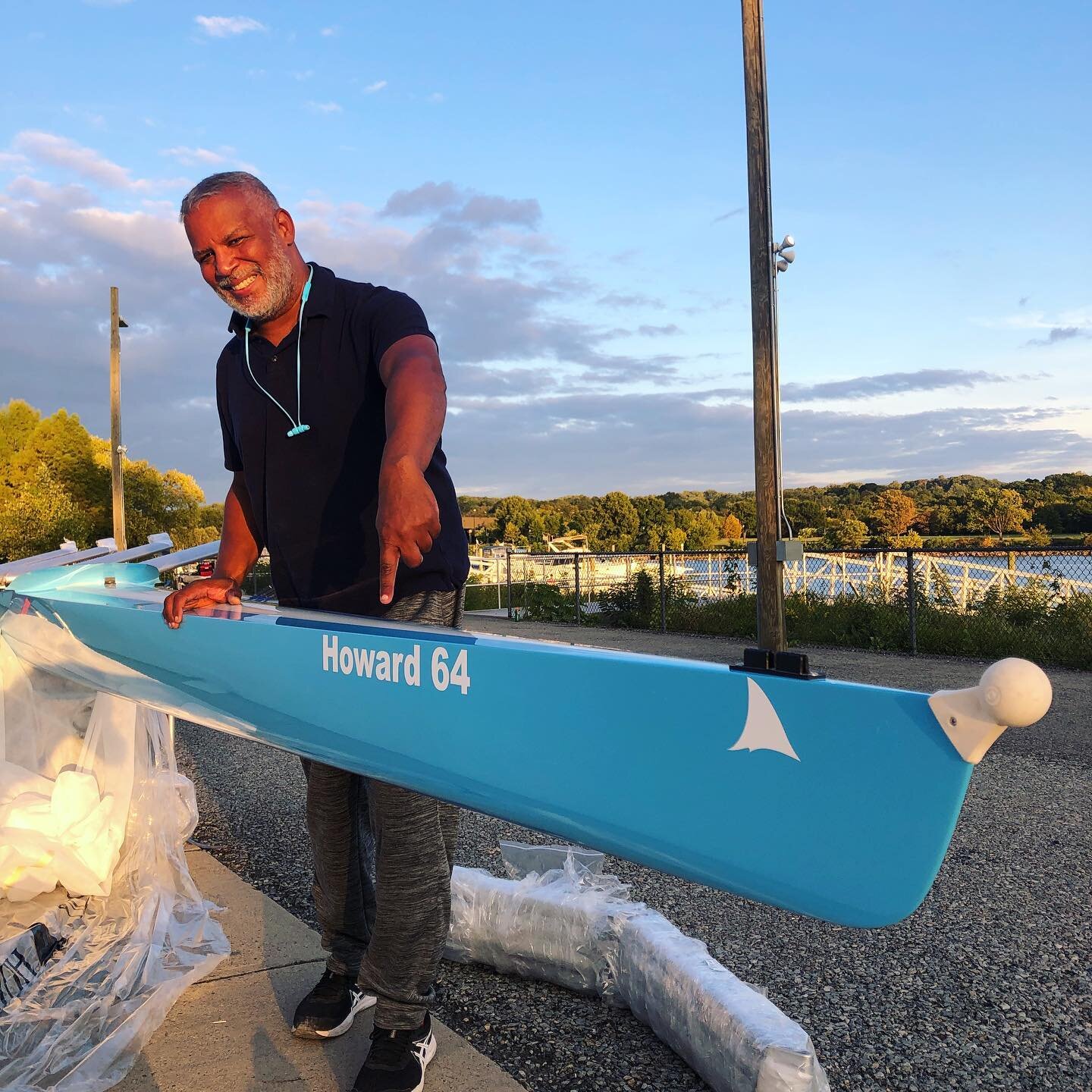 Congrats @crewcoachpatrick and @athleteswithoutlimits on being the recipient of this new @beashark straight 4x from @amostbeautifulthing inclusion fund! Can&rsquo;t wait to see your crews training and racing in this beauty!