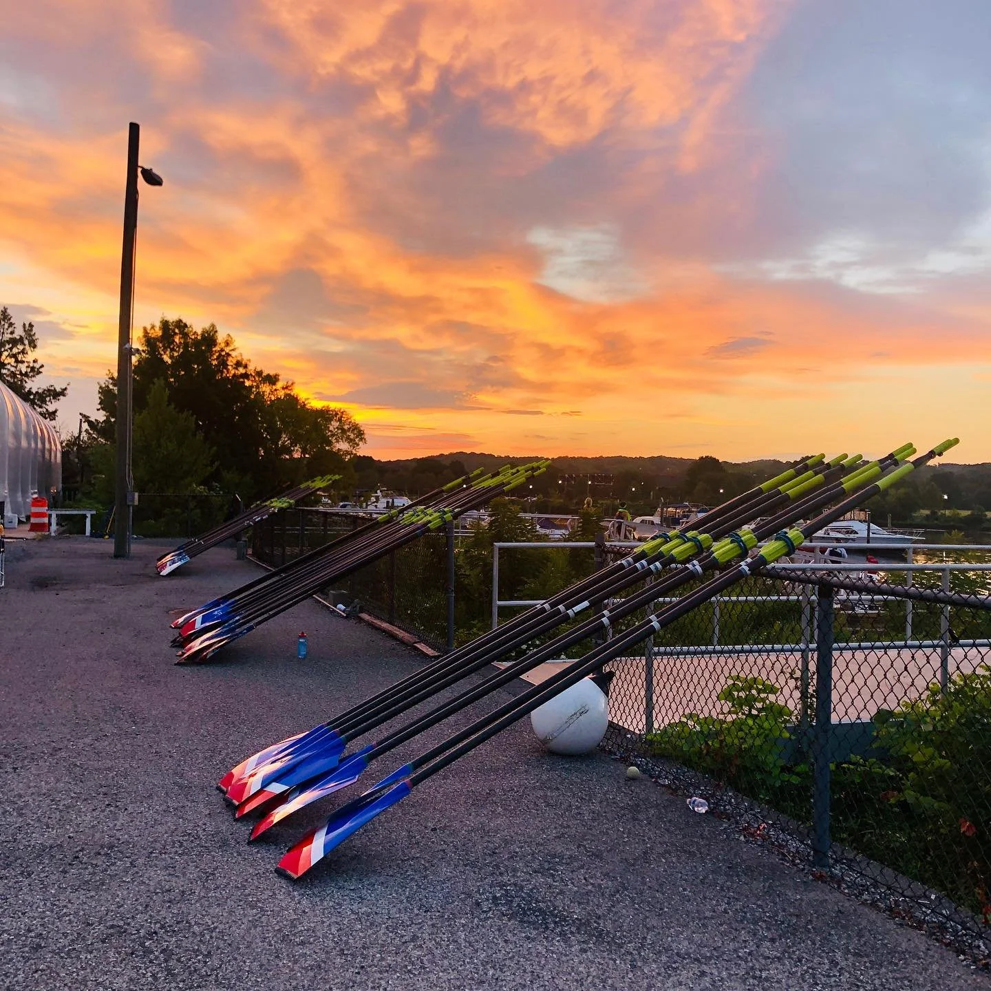 Switched from evening rowing to morning rowing and remembered why I used to like it so much:
&bull; sunrises
&bull; better weather 
&bull; flatter water
&bull; no traffic on my bike to the boathouse