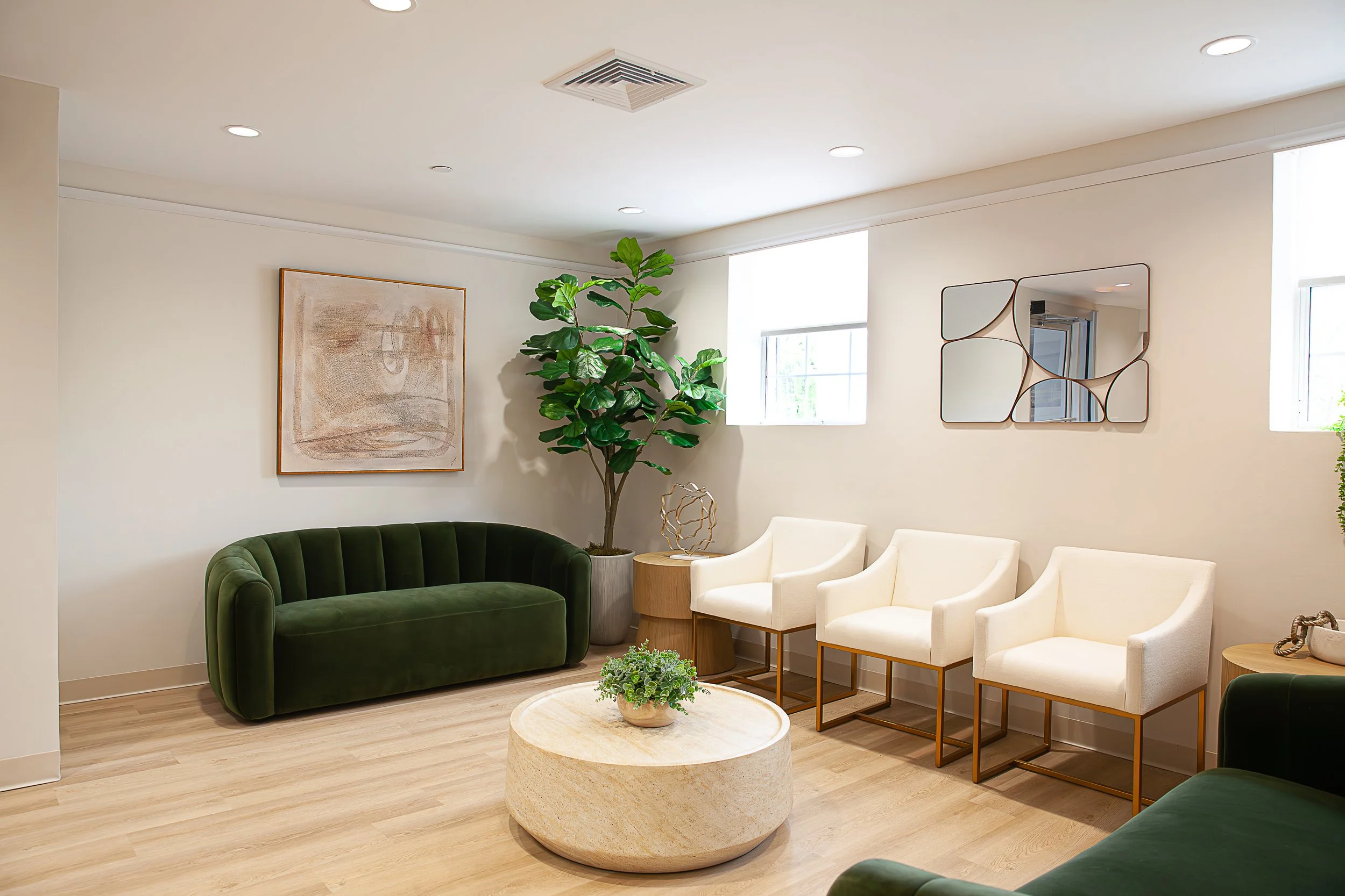 Hera Health Haven_Waiting Area-1.jpg