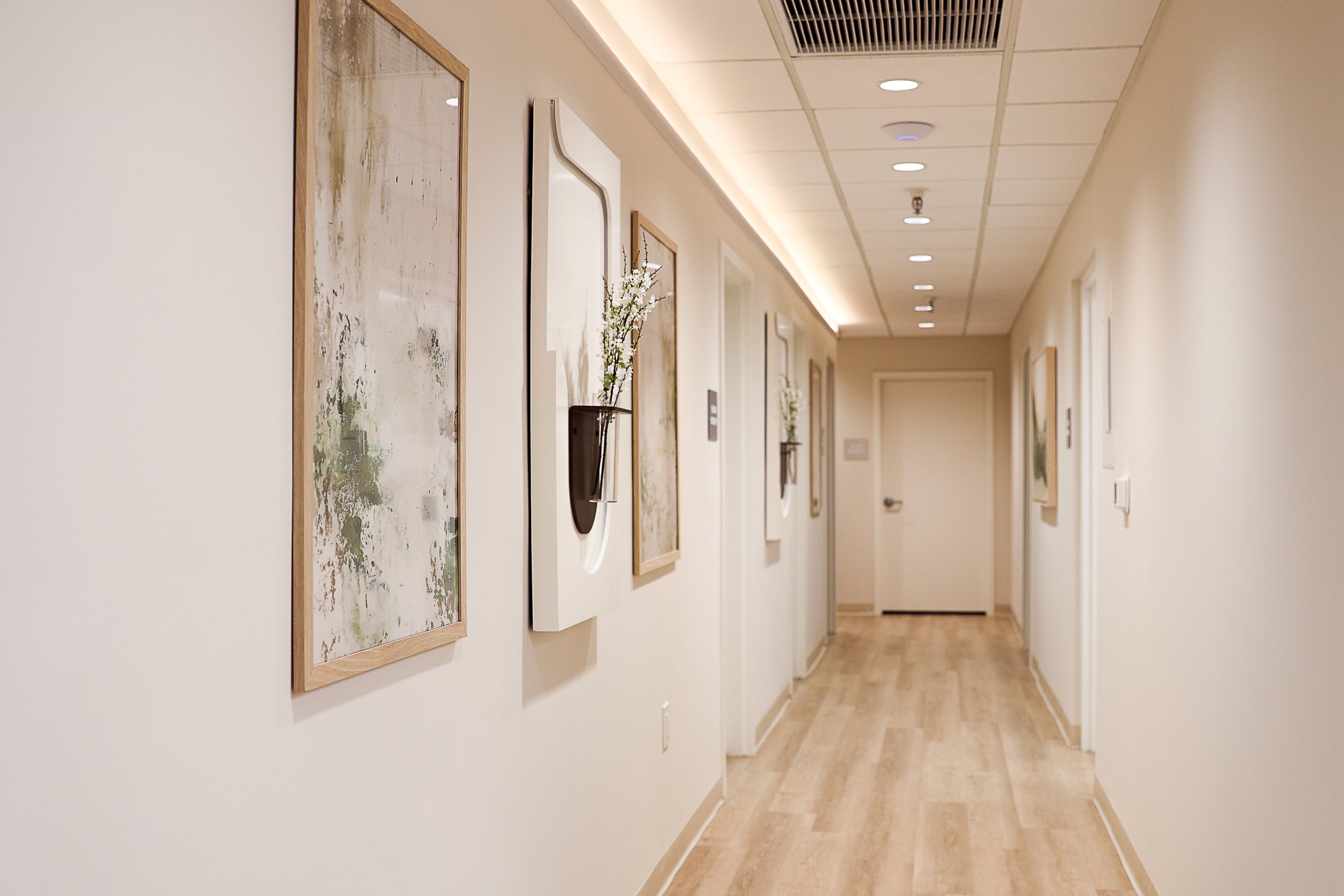 Hera Health Haven_HALLWAY 2-1.jpg