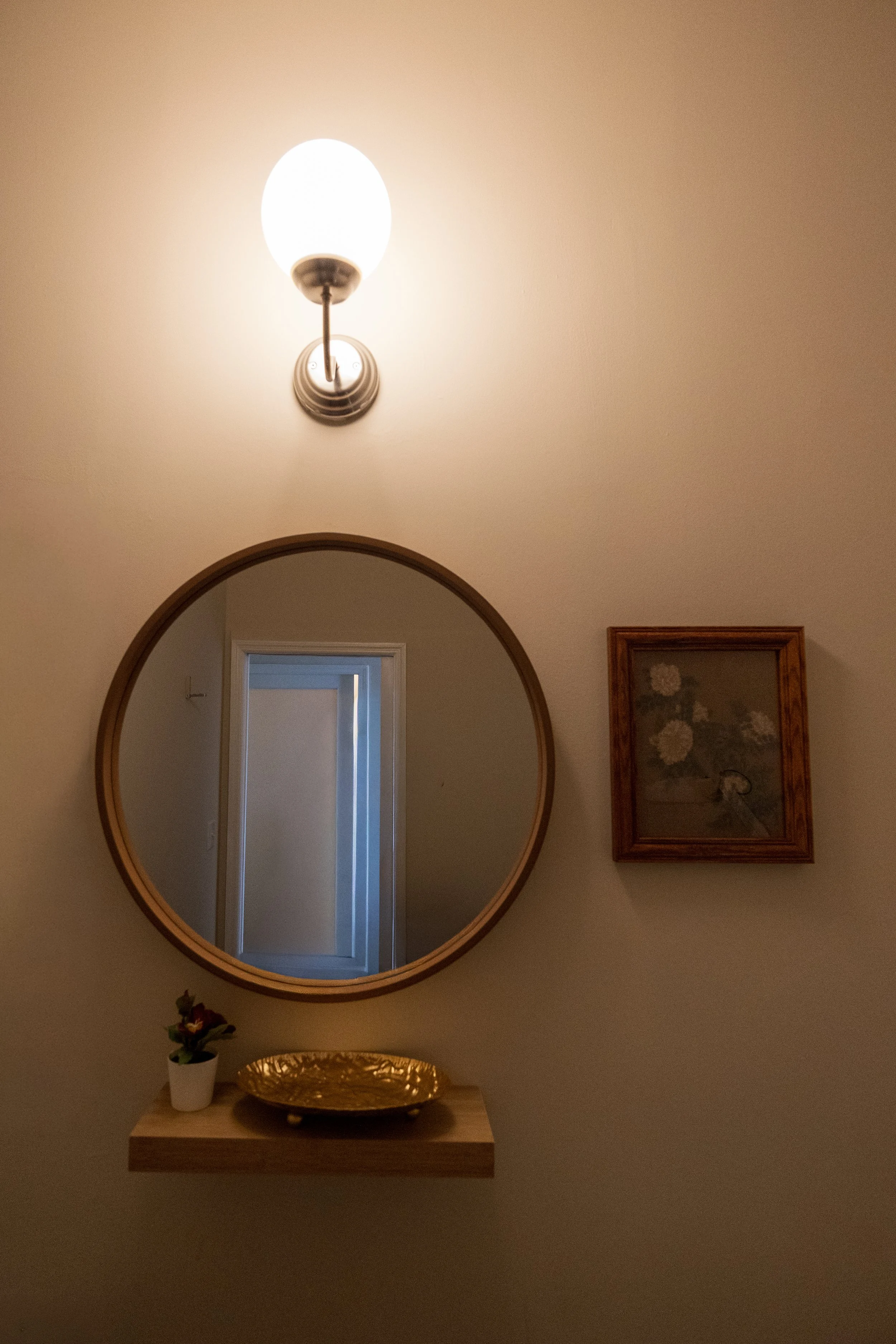 Mirror with frame.jpg