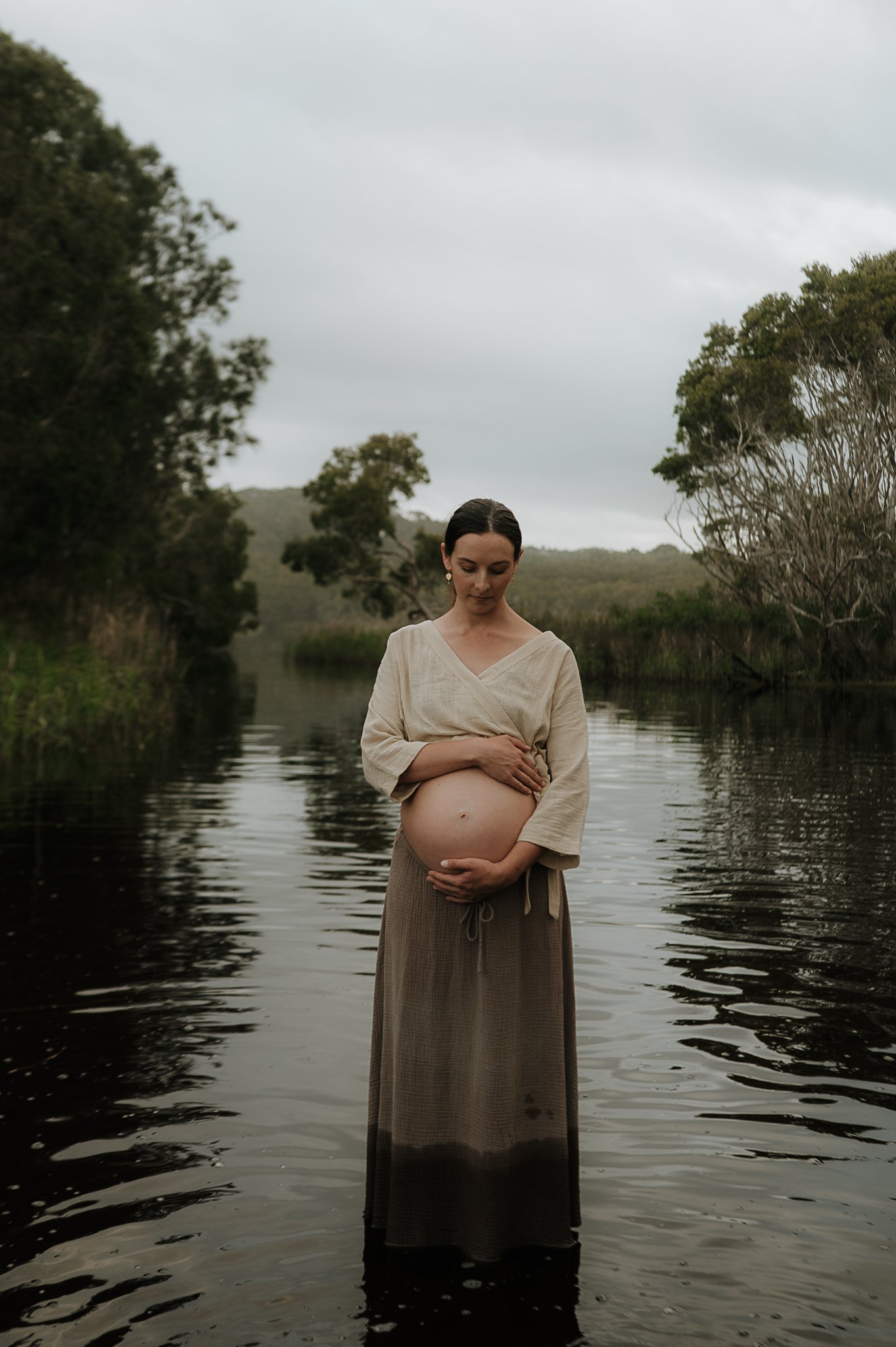 Gold-Coast-Family-Photographer-maternity-relaxed-nature.jpg