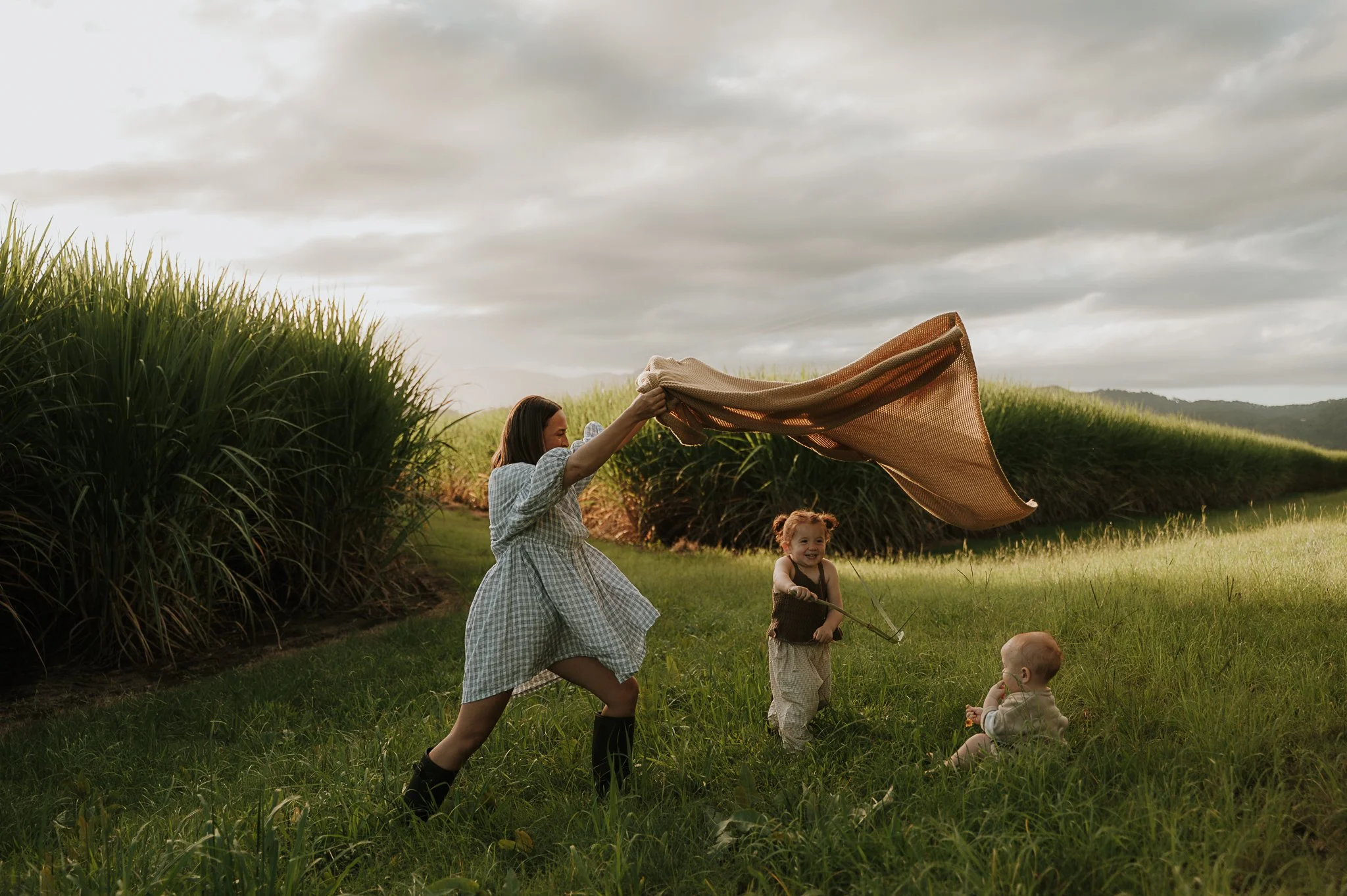 blanket-mum-throw-cane-field.jpg