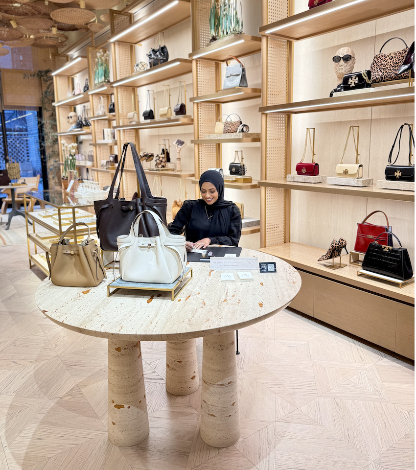 Why Luxury Brands Are Turning to Live Calligraphy and Hand Engraving for In-Store Experiences 