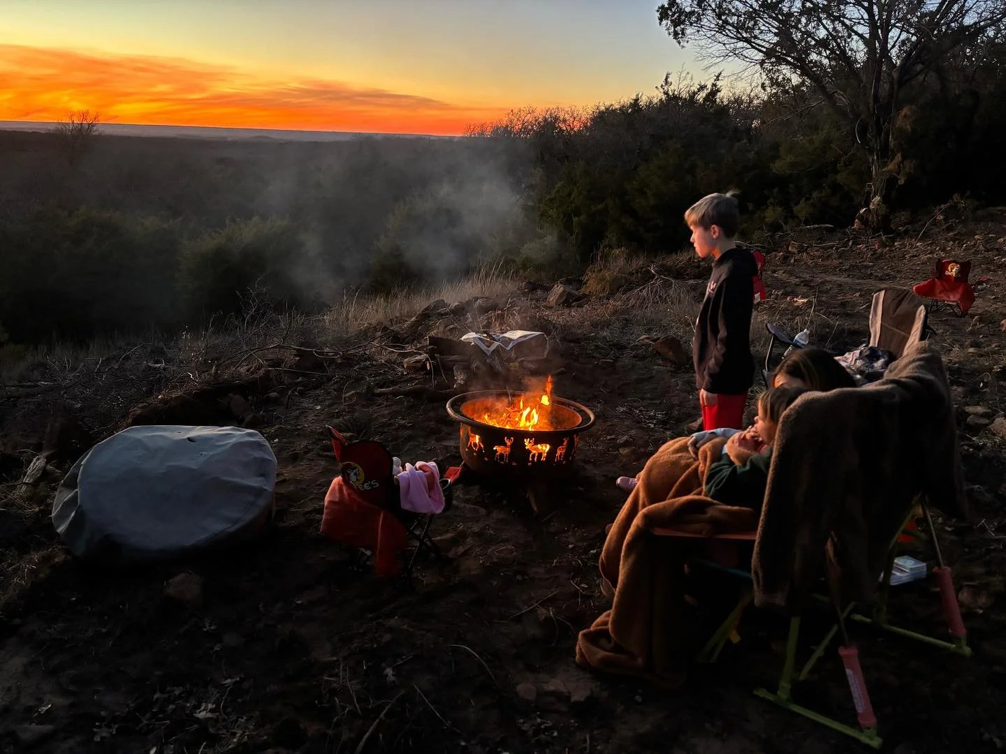 New land owners are enjoying their first night out in Comanche Moon Ranch! 🏕️🌌🔥 

#familycompound #2026Goals #offthegridliving #TexasRanchLife #texasrealestate