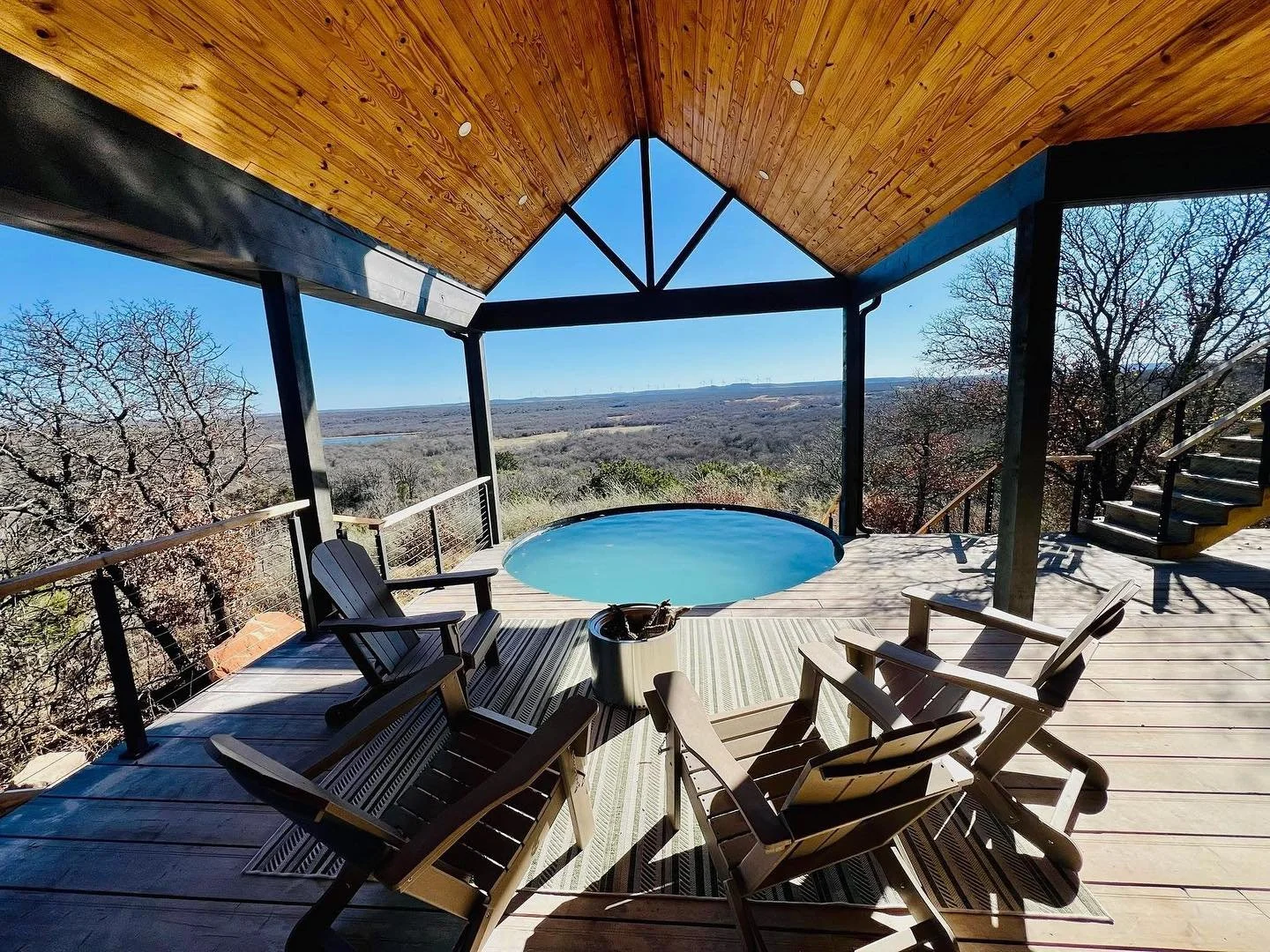 This could be your patio view with no one to bother you! Reach out to us and come take a look!
940-367-2624 📲
www.legendstexas.com 🧑&zwj;💻
#offthegridlivin #TexasRanchLife #fyp #comanchemoonranch #familycompound