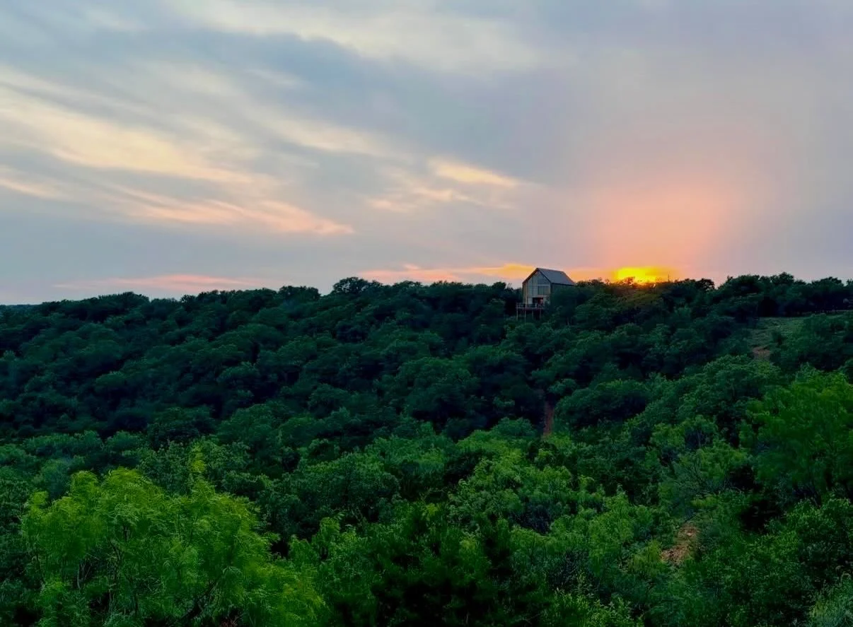 Weekends views. #cabinliving #offthegrid #strawntexas #palopintomountainsstatepark #strawntexas