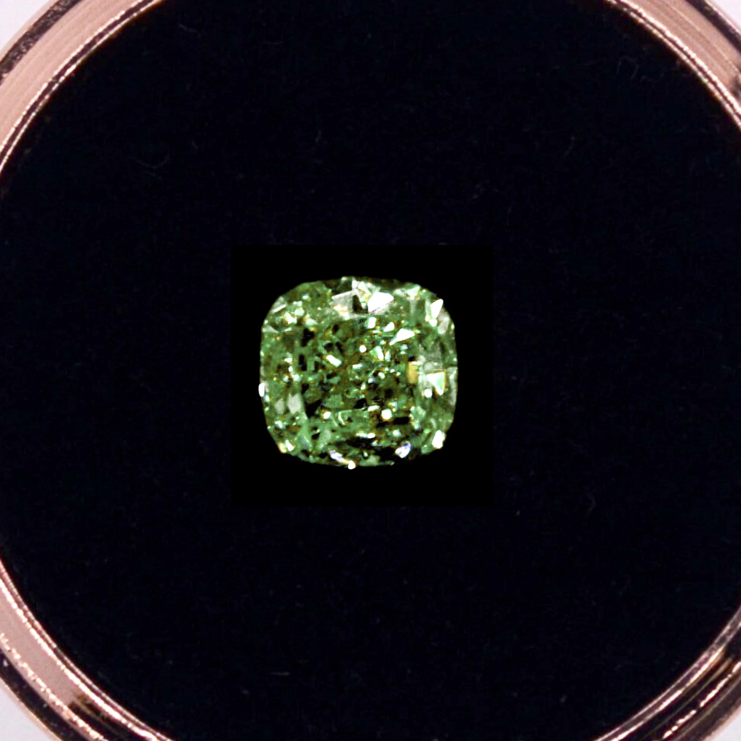 0.80-0.89_ct_Green_Cushion_CUT_(1).JPG